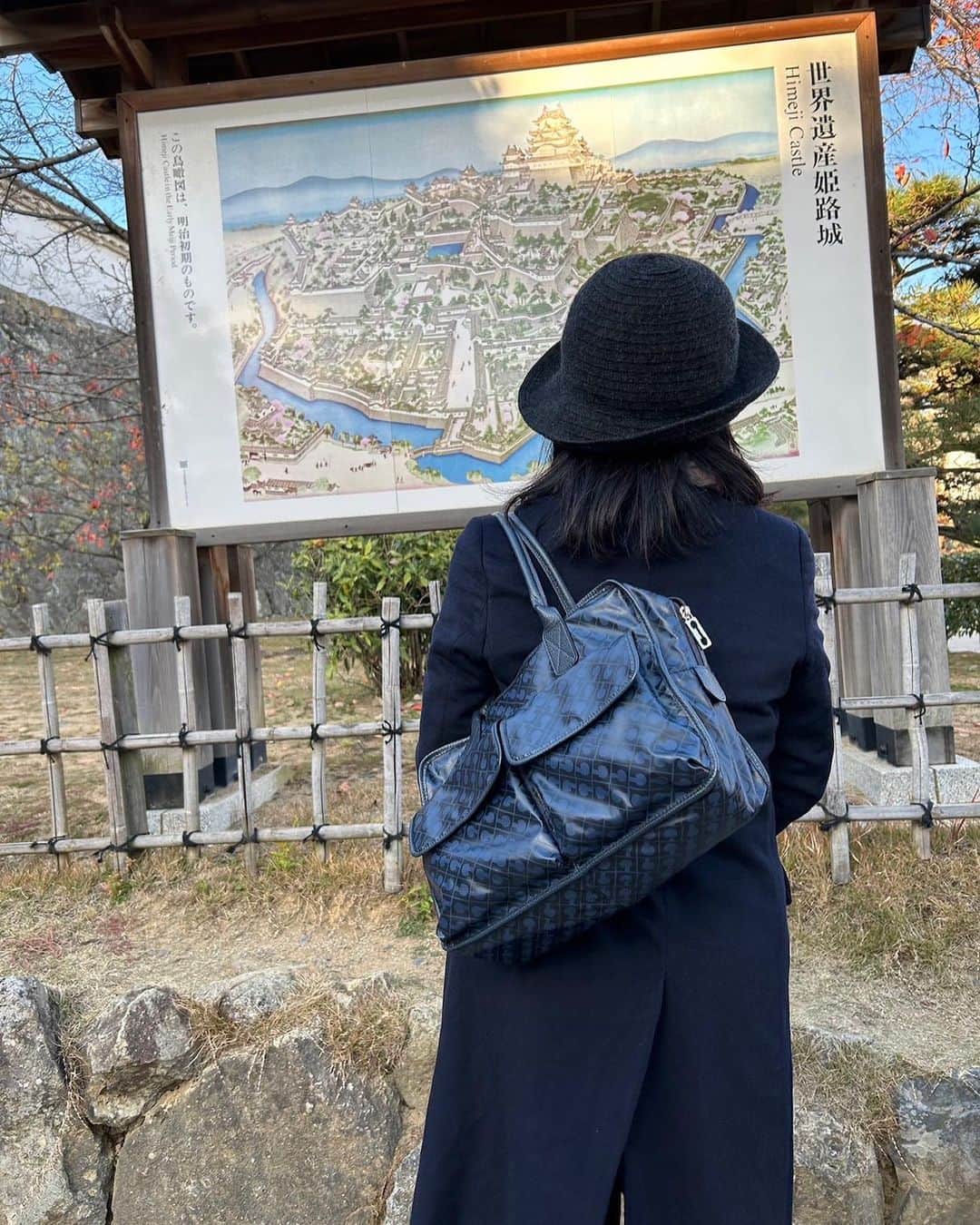 宮崎美子さんのインスタグラム写真 - (宮崎美子Instagram)「. 皆さん、こんにちは。 先日初めて姫路城へ行ってきました。 夕陽を浴びて金色の姫路城 なんだかいいことありそうですね♪  #姫路城　#世界遺産」12月9日 15時51分 - miyazakiyoshiko.official