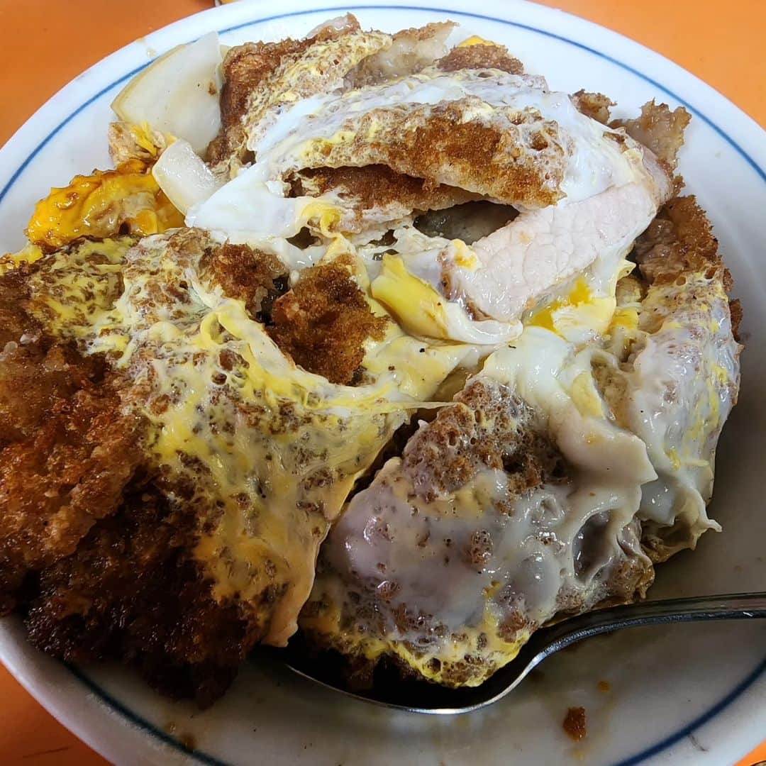 野田幸宏のインスタグラム：「お腹いっぱい #光栄軒  #カツ丼」