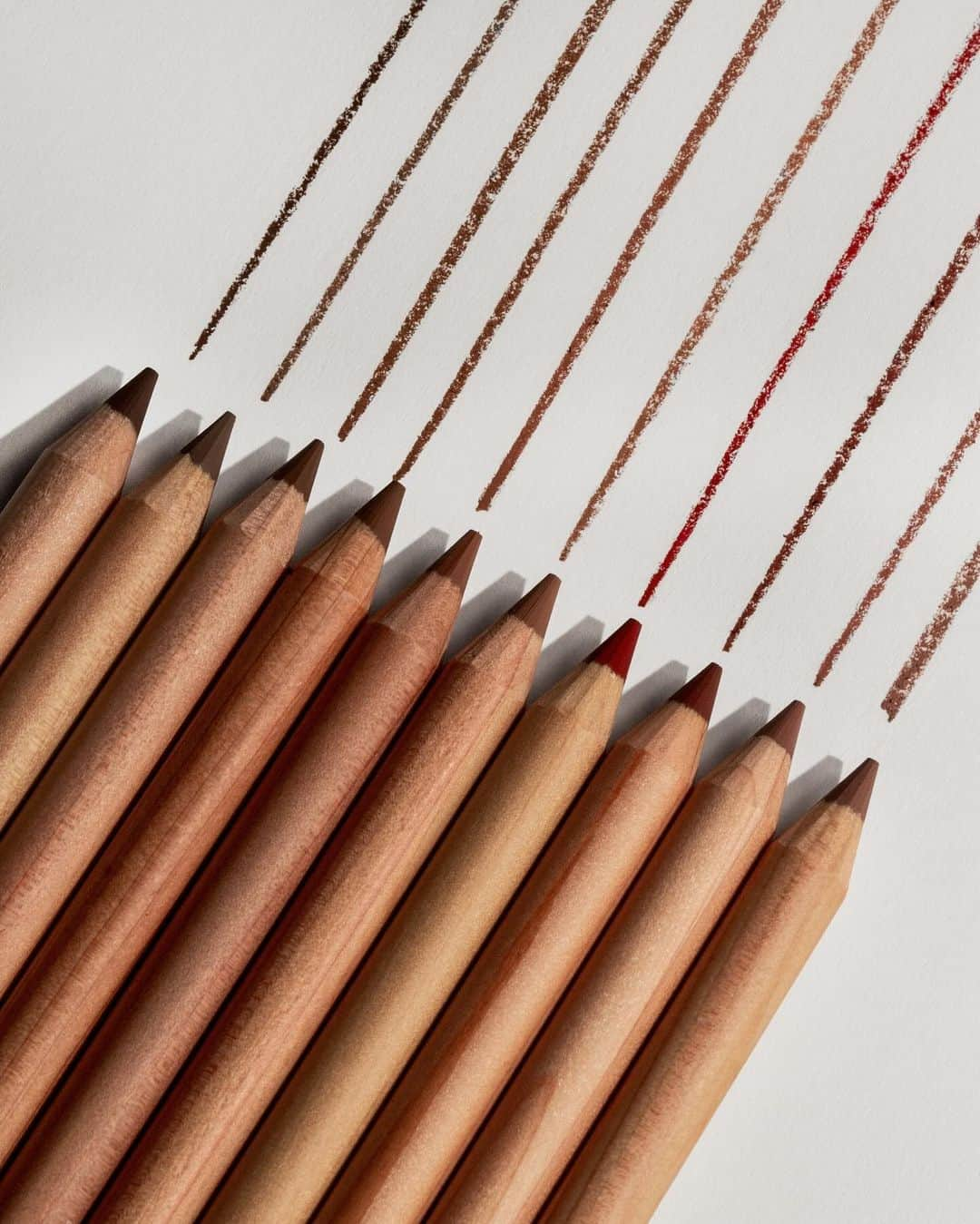 Kylie Cosmeticsのインスタグラム：「precision pout lineup 💋 our newest fan-favorite, ultra precise lippie, perfect for defining and contouring the lips with no smudging 🤎 which shade is your fav?」