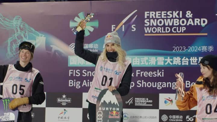 Burton Japanのインスタグラム：「中国北京で行われたWorld Cup Big Airはメンズではス・イミーン、ウィメンズではアンナ・ガッサーが優勝🏆今回はBurtonチームライダーのハイライトをお届けします🏂 📹: @pmstudio_china  #Burton #Snowboarding #BurtonChina」