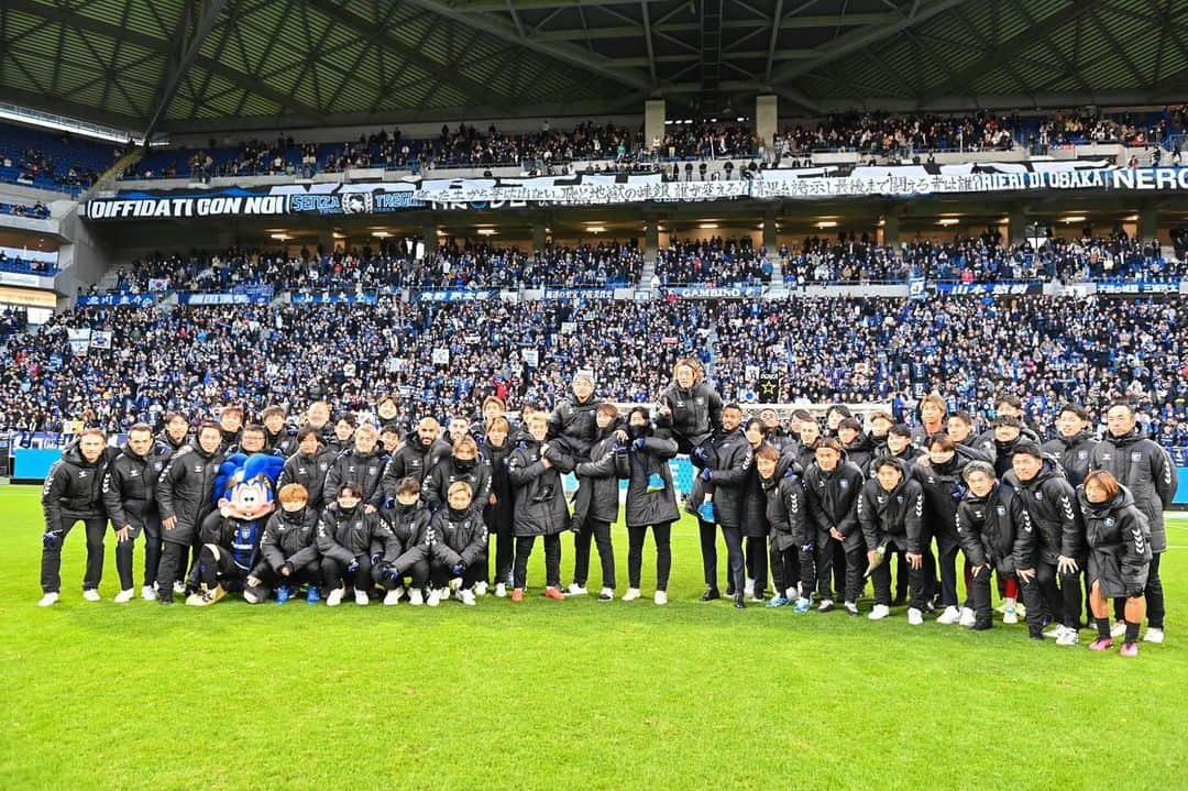 石毛秀樹のインスタグラム：「. 2023season  応援ありがとうございました  #gamba #石毛秀樹 #hummel #48」