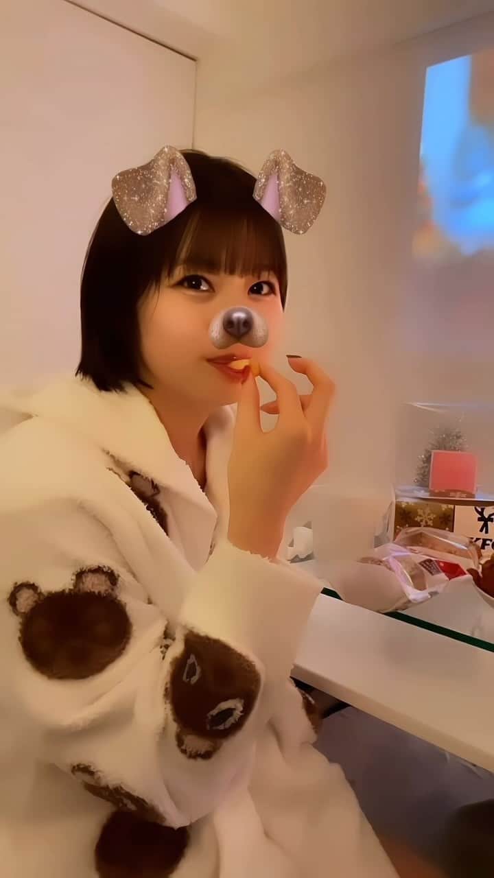 ゆーりのインスタグラム：「もぐもぐゆーり(*¯ч¯*)''」