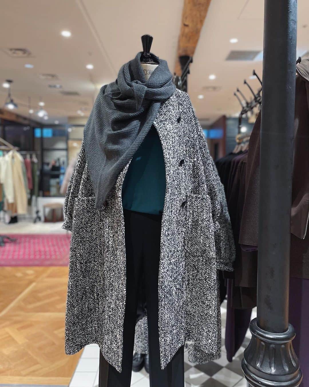 IÉNA LA BOUCLEさんのインスタグラム写真 - (IÉNA LA BOUCLEInstagram)「new display!!  #ienalaboucle#iena#イエナ#イエナラブークル #ienalaboucle_23aw」12月9日 17時03分 - iena.la.boucle.store