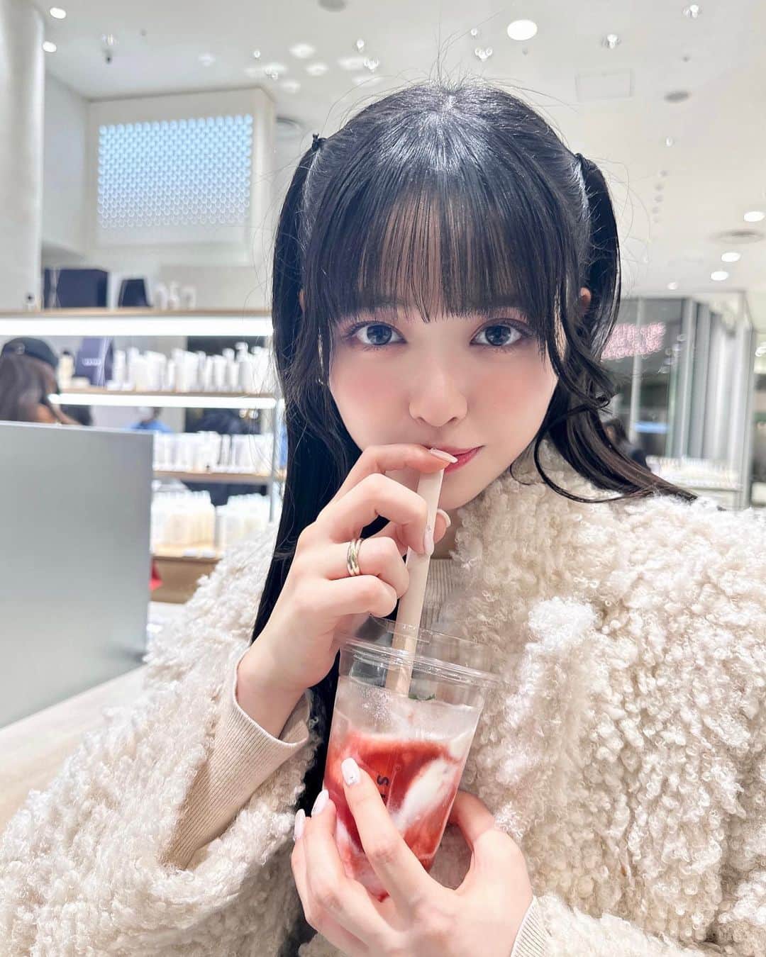鎮西寿々歌さんのインスタグラム写真 - (鎮西寿々歌Instagram)「 ️ ️ ️」12月9日 12時45分 - tarasuzuka24