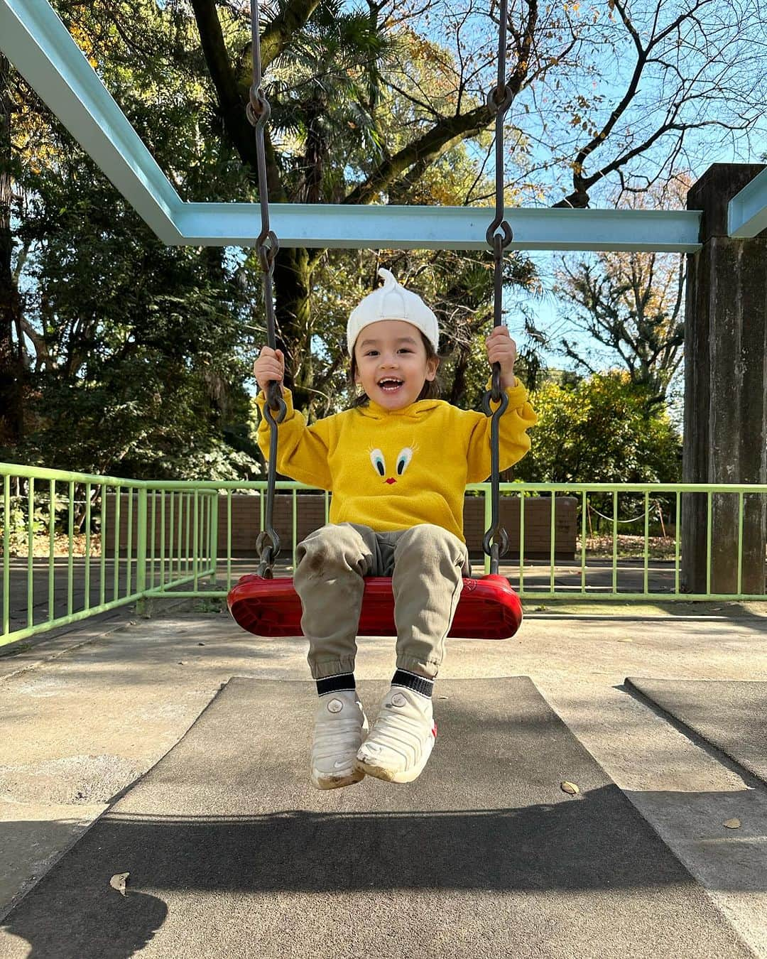 内田奈々さんのインスタグラム写真 - (内田奈々Instagram)「久しぶりの家族day💛💛💛 天気もいいし、幸せー！！ お昼寝から目覚めたら第二部かな🛝笑」12月9日 14時33分 - nana_uchida