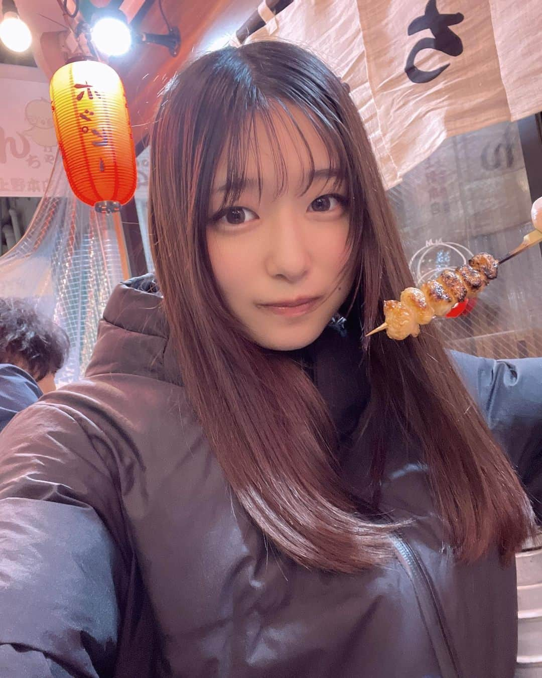 我妻ゆりかさんのインスタグラム写真 - (我妻ゆりかInstagram)「すっぴんで居酒屋🏮🍻  上野御徒町で初めて飲んだけどタイみたいで楽しかった😳  #グラビア#グラビアアイドル」12月9日 14時42分 - wagatsuma_yurika