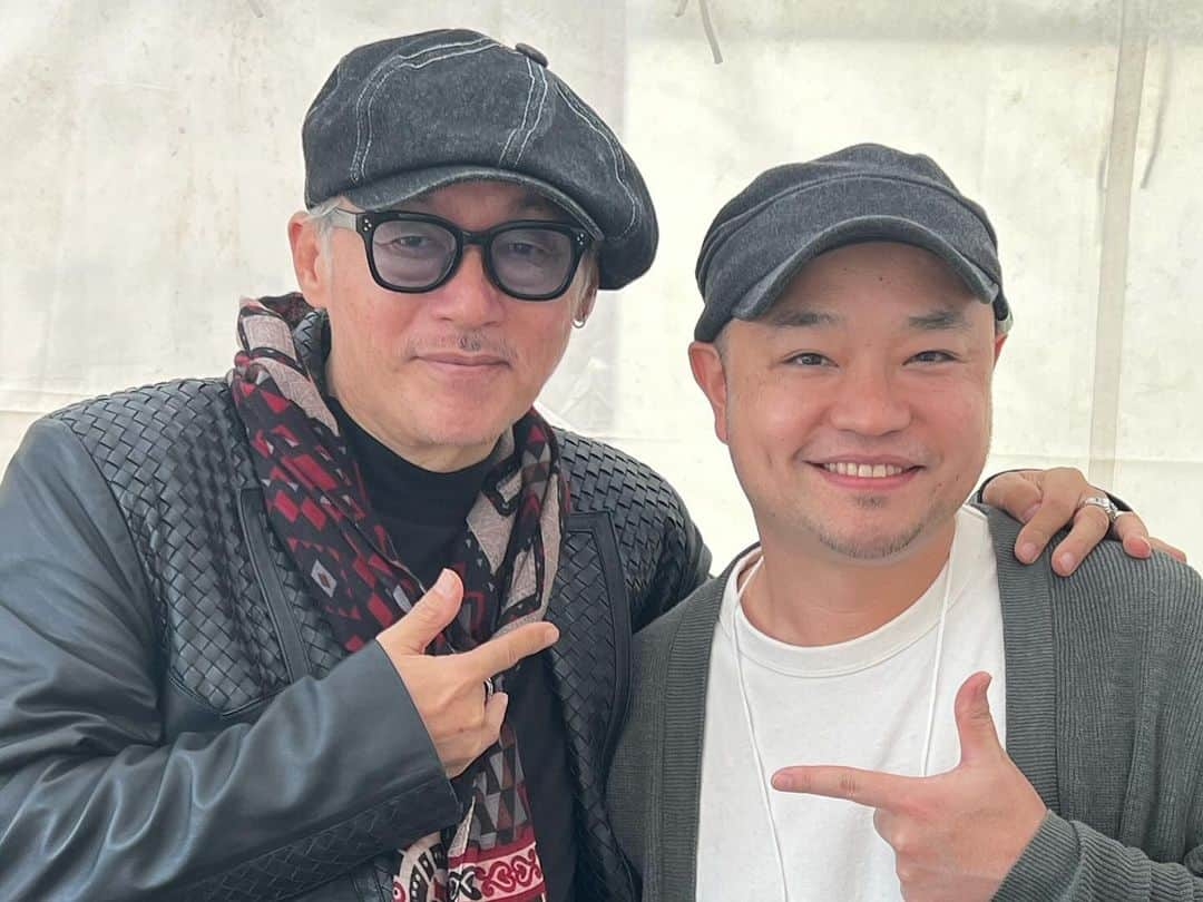 田代まさしさんのインスタグラム写真 - (田代まさしInstagram)「すみだライブフェス冬〜ダメ。ゼッタイ。〜  東京墨田区で薬物乱用防止の啓発を目的にした音楽野外フェスを開催している一般社団法人ピースライブの方に呼んでいただき、登壇させて頂きました。  天候にも恵まれ、たくさんの人達が観にきてくれて、薬物の怖さをお話しさせて頂きましたが、これは社会貢献でも人のためでもなく、自分が薬物から離れるためにやらせて頂いています。これからもこのような活動が続けていけたらいいな、と思います。  4枚目の写真は、イベントの主催者、一般社団法人ピースライフの大友さんとのツーショットです。 こんな機会を与えてくれた大友さんに感謝です。  #ピースライフ #墨田区 #錦糸公園 #すみだライブフェス #田代まさし #マーシー」12月9日 15時04分 - marcys.official