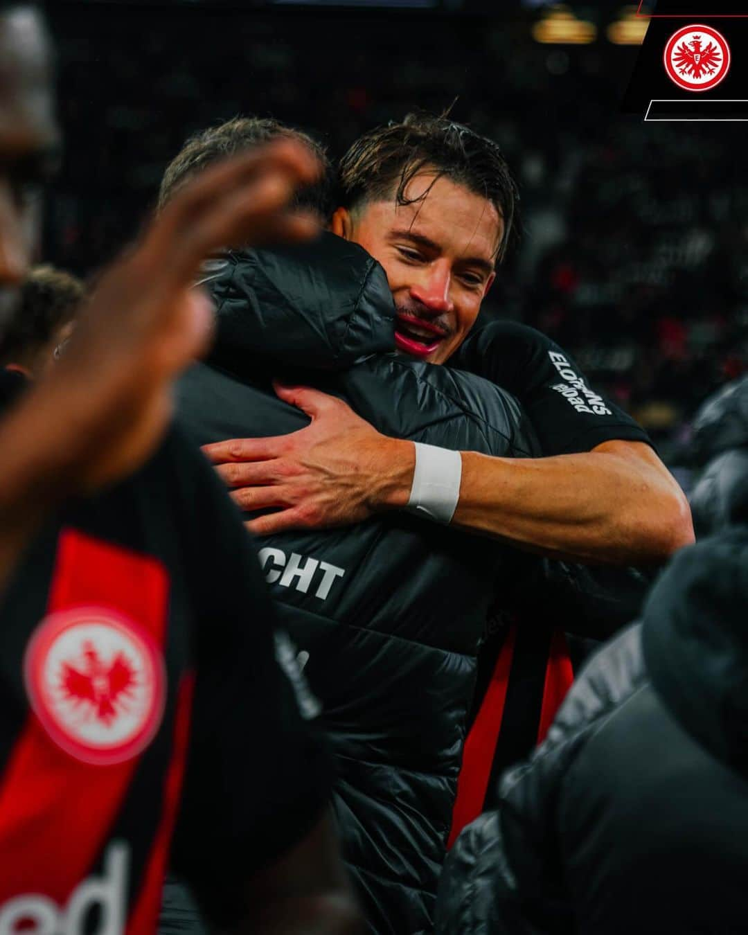 アイントラハト・フランクフルトさんのインスタグラム写真 - (アイントラハト・フランクフルトInstagram)「🥰 what it means.  • • #SGE #Eintracht #Frankfurt #EintrachtFrankfurt #SGEFCB」12月10日 2時16分 - eintrachtfrankfurt