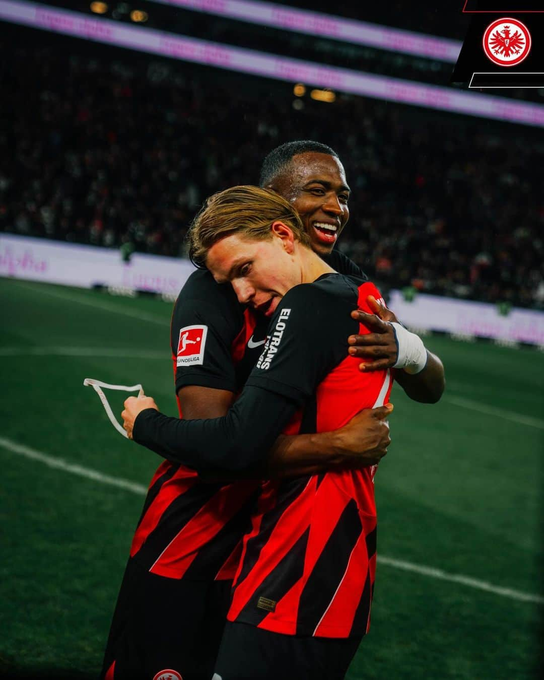 アイントラハト・フランクフルトさんのインスタグラム写真 - (アイントラハト・フランクフルトInstagram)「🥰 what it means.  • • #SGE #Eintracht #Frankfurt #EintrachtFrankfurt #SGEFCB」12月10日 2時16分 - eintrachtfrankfurt