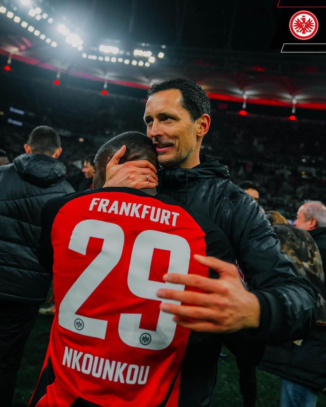 アイントラハト・フランクフルトのインスタグラム：「🥰 what it means.  • • #SGE #Eintracht #Frankfurt #EintrachtFrankfurt #SGEFCB」