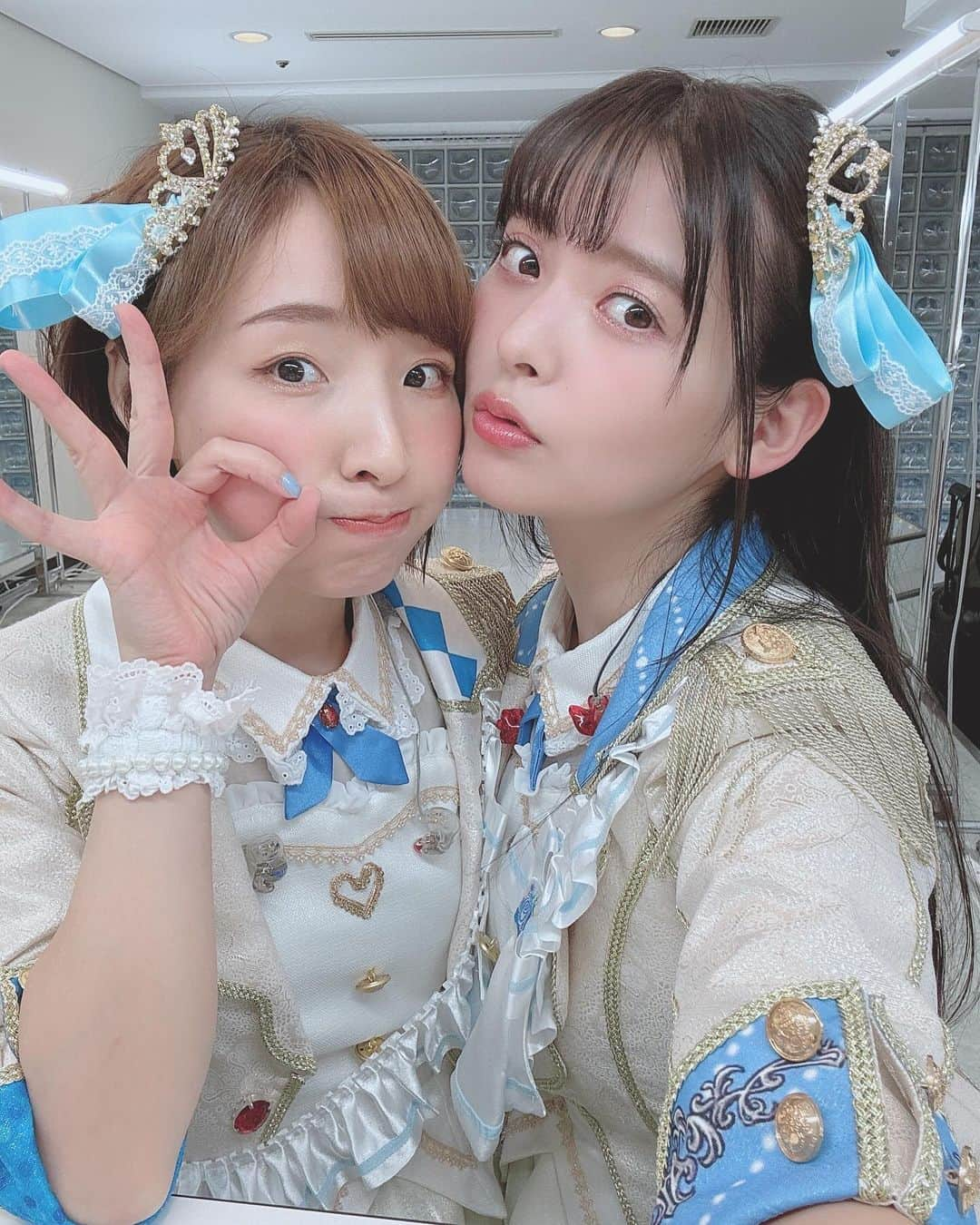 上坂すみれさんのインスタグラム写真 - (上坂すみれInstagram)「「異次元フェス アイドルマスター★♥︎ラブライブ！歌合戦」Day1、終了しました〜っ！ アナスタシアと一緒に、本当にすごい景色を見ることができました！異次元がビッグバンでしたねっ！ あつあつのうちに本日の想い出お写真たちをお裾分け…！  新たな出会いがたくさんあるお祭りでした！ 推し楽曲がすごく増えました〜っ！本当にいい曲ばかり…！ （それからあんな方やこんな方と連絡先交換しちゃったりしてうふふ） こんなステキな空間にまた出会えるよう、願っていますっ！ アーニャ、ありがとう！これからも一緒に、よろしくねっ！  #異次元フェス #アナスタシア #上坂すみれ」12月10日 1時04分 - uesaka_sumire