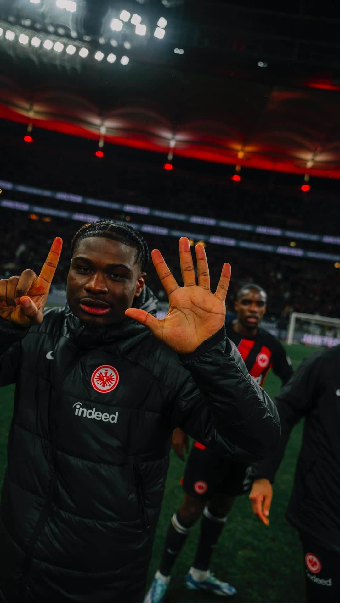 アイントラハト・フランクフルトのインスタグラム：「Doppeltorschützen MOOOOOOD 🤪😍 • • #DinaEbimbe #SGE #Eintracht #Frankfurt #EintrachtFrankfurt」