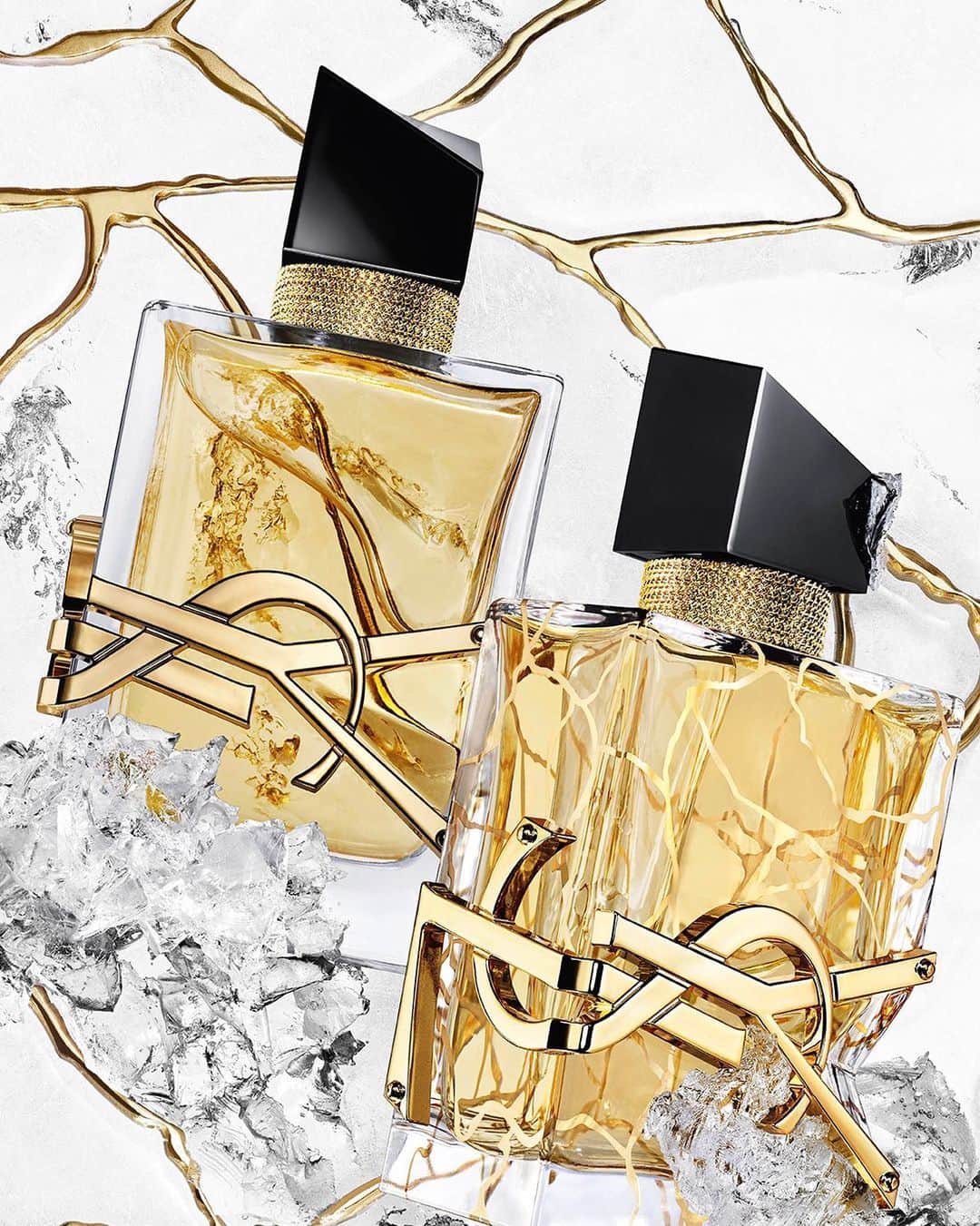 Yves Saint Laurent Beautyのインスタグラム：「Experience the captivating scent of sensuality with the Limited Edition LIBRE EAU DE PARFUM dressed in golden marble for the Holiday season.   #YSLBeauty #Holidays #Libre」