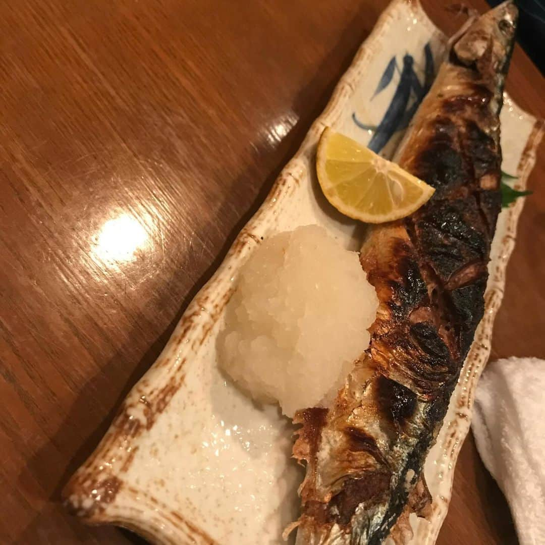 鳥越裕貴さんのインスタグラム写真 - (鳥越裕貴Instagram)「🐟 #さんま #今年あんま食わへんかったな #写真は何年か前のさんま #ふっくらしとんな #この頃のさんまに出会いたいですぅ」12月9日 17時48分 - yuki_torigoe.cleftchin