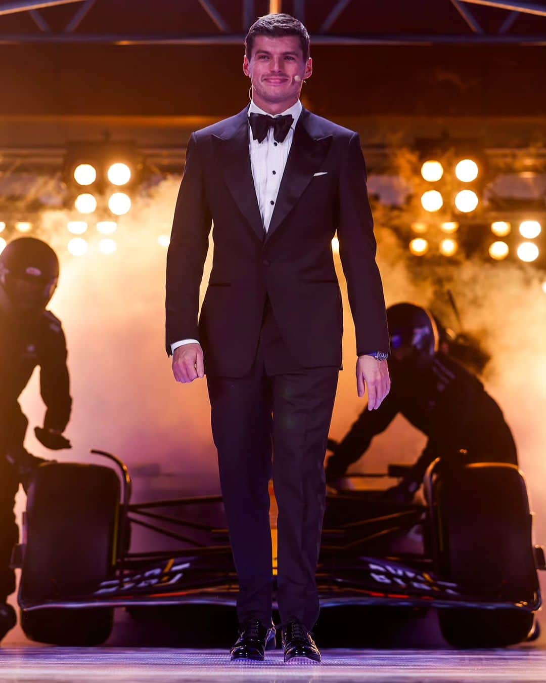 F1のインスタグラム：「The name's Verstappen, Max Verstappen 😎  Looking back at an amazing night in Baku at The FIA Prize Giving as Max, Lewis and Checo received their World Drivers' Championship trophies, Red Bull received the World Constructors' Championship trophy, Oscar Piastri claimed the prize for the 2023 FIA Rookie of the Year and Fernando Alonso earned the FIA Action of the Year award 🤩  #F1 #Formula1」