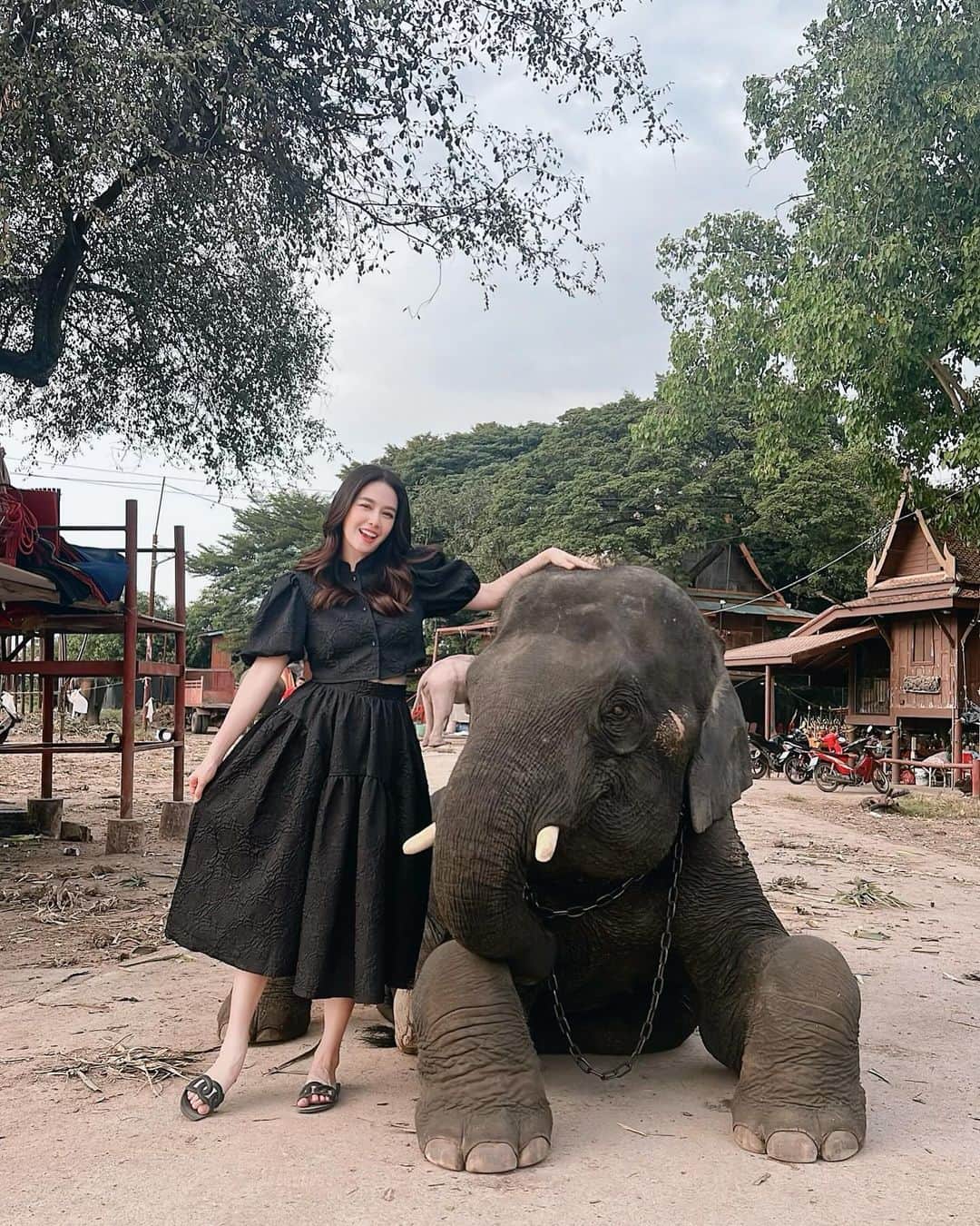 アミーナ・ピニットのインスタグラム：「เด็กชายของแม่ ☺️ #พี่ปราบพยัคฆ์🐘✨」