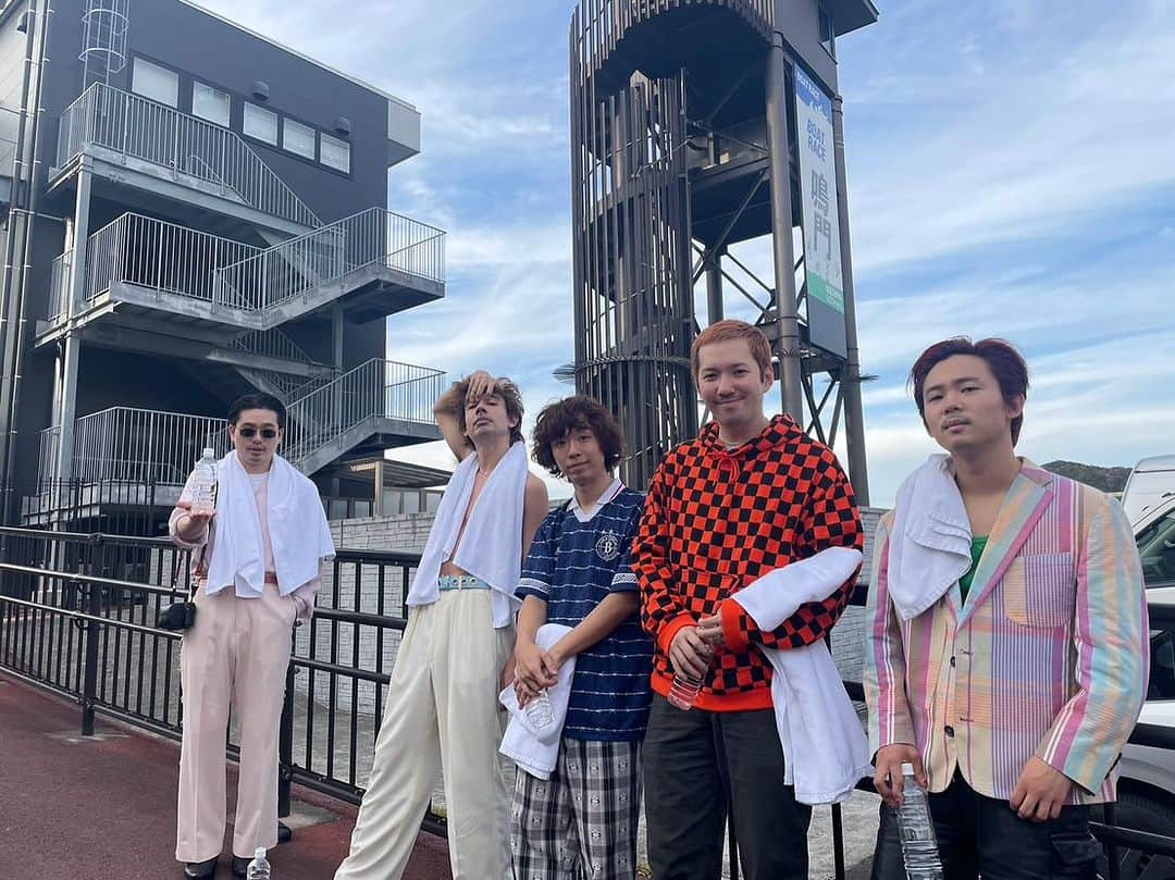 OKAMOTO’Sさんのインスタグラム写真 - (OKAMOTO’SInstagram)「. ❤️‍🔥2023.12.09(土)徳島・BOAT RACE鳴門 BOAT RACE鳴門 PRESENTS 四星球企画「ふざけてナイト」   ありがとうございました🍥  終演後コメントは 公式アプリ「オカモトークQ」にて プレミアム会員限定で公開中です💫 https://c-rayon.com/lp/okamotos/app/」12月9日 19時07分 - okamotos_official