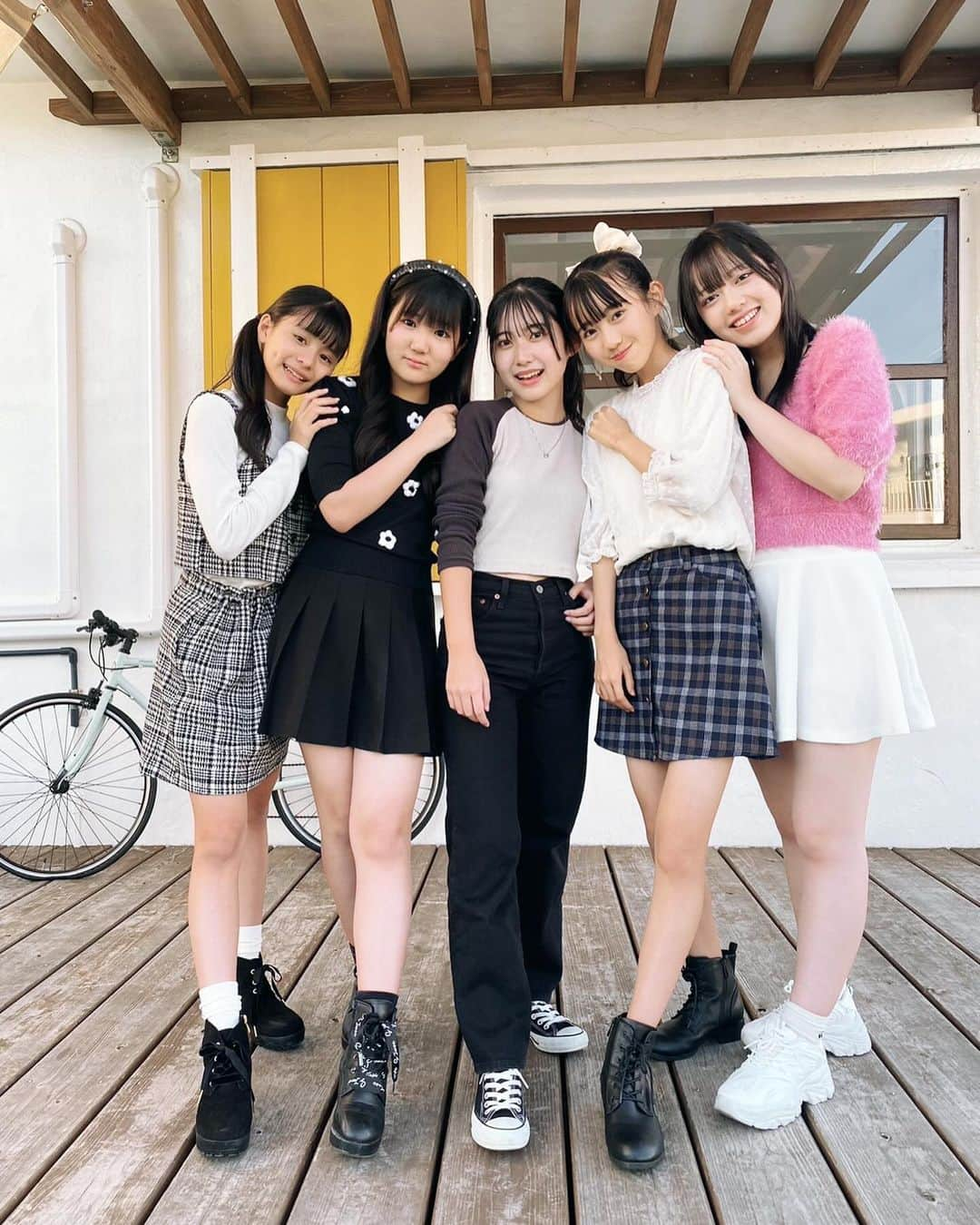 東恩納瑠花のインスタグラム：「🍒sweet cherry pepper's🌶️ 1周年記念イベント1日目✨ 今日の5人姉妹レストラン🍽️♥️ ありがとうございました🤲🏻✨ また明日👋🏻 るか🍒  #japan #沖縄 #okinawa #sweetcherrypeppers   #モデル #アイドル #idol #美少女図鑑 #沖縄美少女図鑑 #colors沖縄」