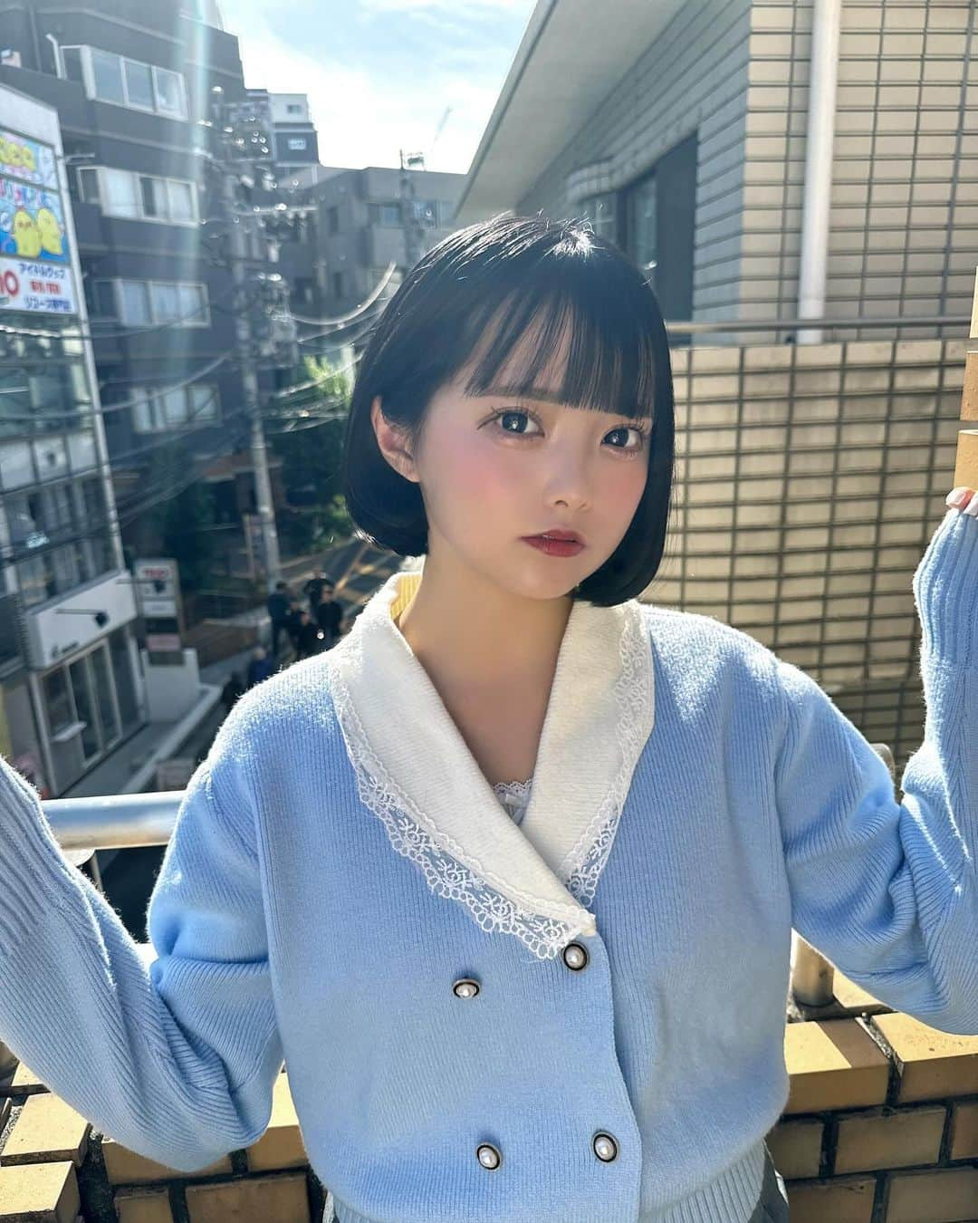 福山梨乃さんのインスタグラム写真 - (福山梨乃Instagram)「🩶🩶 . knit→ @rolarola.official  . hair color→ @yamamote_land  . いつもブルー系の黒にしてくださいって言って染めてもらってます👧🏻抜けやすいなぁって思ってたときは黒染めちょっとだけ混ぜてもらってたー！色落ちした色もかわいくなってきました🫶🏻」12月9日 19時29分 - rinomaru_