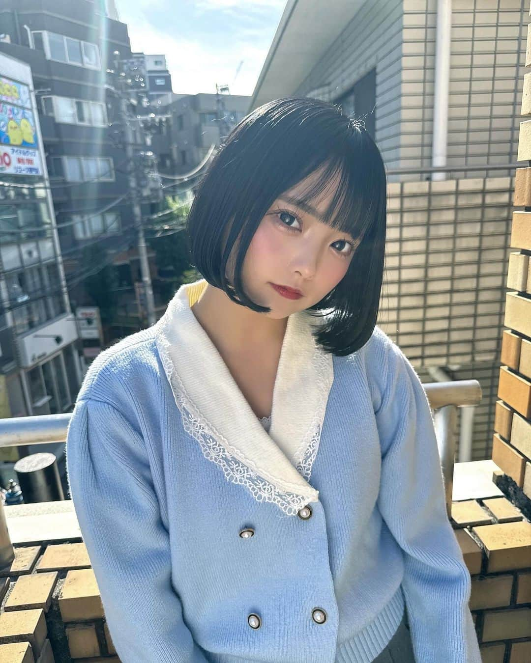 福山梨乃さんのインスタグラム写真 - (福山梨乃Instagram)「🩶🩶 . knit→ @rolarola.official  . hair color→ @yamamote_land  . いつもブルー系の黒にしてくださいって言って染めてもらってます👧🏻抜けやすいなぁって思ってたときは黒染めちょっとだけ混ぜてもらってたー！色落ちした色もかわいくなってきました🫶🏻」12月9日 19時29分 - rinomaru_