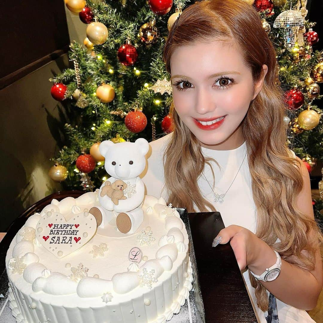 紗蘭のインスタグラム：「幸せな26歳のスタート切ってます🥳🎂💖 周りに愛されてるなぁと改めて実感できるお誕生日、世界一幸せ者だった😍 #brithday」