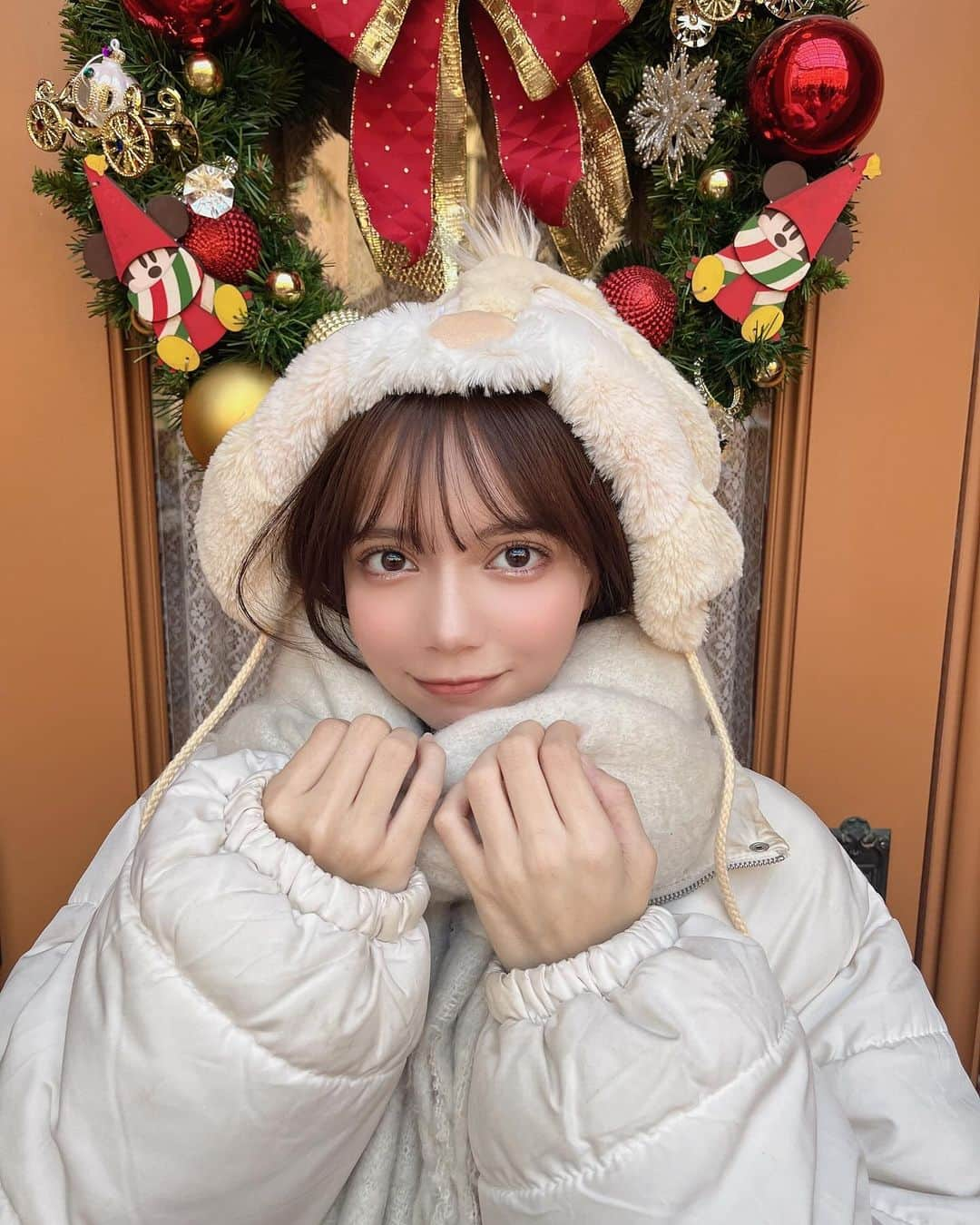 南なつさんのインスタグラム写真 - (南なつInstagram)「クリスマス予定空いてる？？？  #ディズニーランド#ディズニーランド #ディズニーコーデ #ディズニーリゾート #ディズニー写真部 #おそろコーデ #クリスマス #디즈니 #오오티디 #일본」12月9日 19時46分 - nattanntan