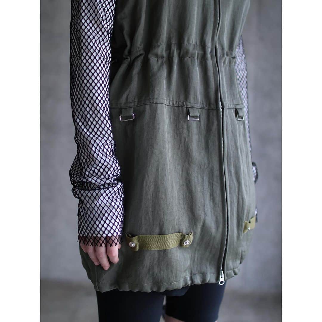 G.V.G.V.さんのインスタグラム写真 - (G.V.G.V.Instagram)「DETACHABLE POCKET JUMPER SKIRT  #gvgv #24ss」12月9日 20時08分 - gvgv_official