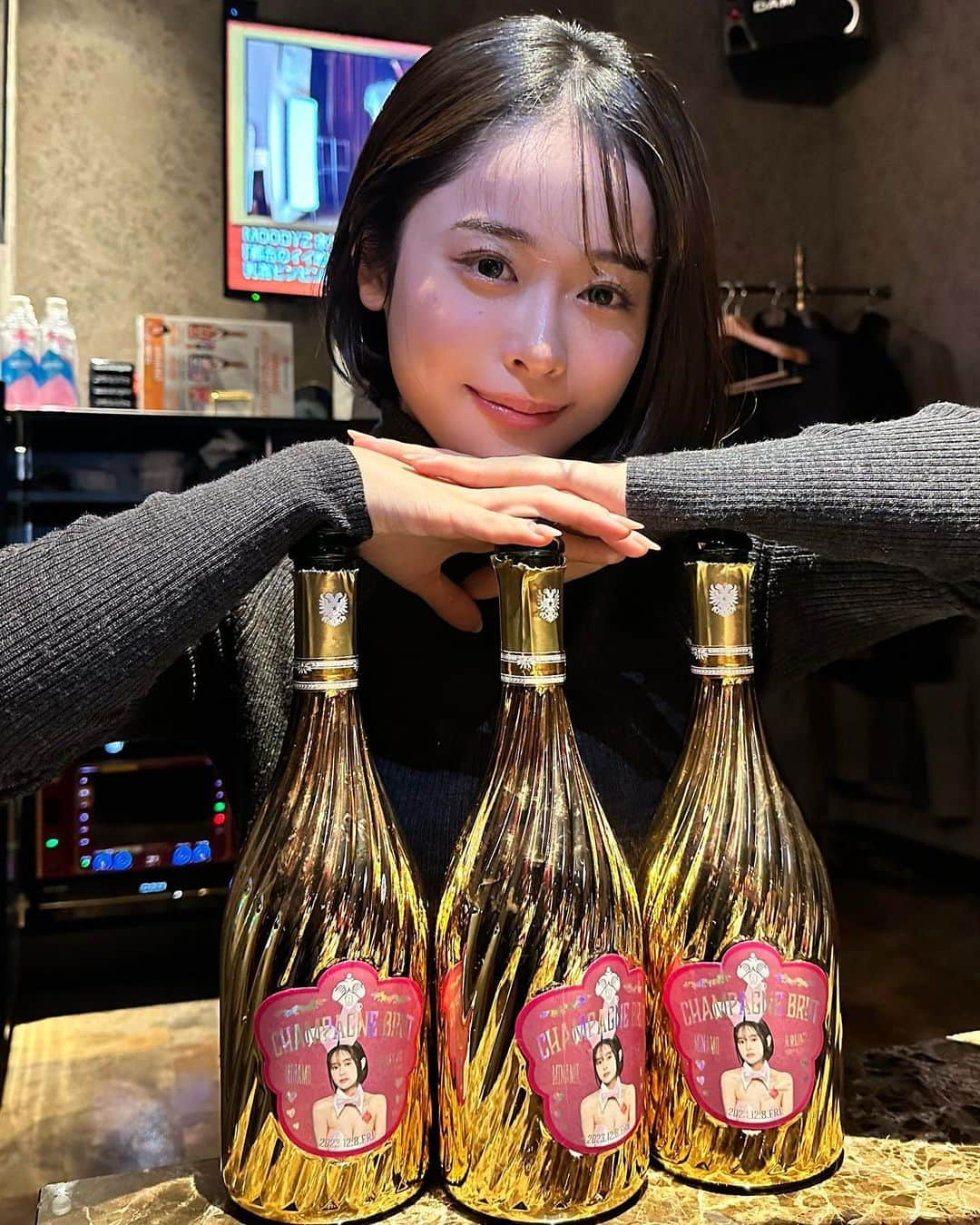 MINAMOのインスタグラム：「レッドドラゴンイベントにお越しくださったみなさん、ありがとうございました💗🥂沢山の方と乾杯できて嬉しかったです！とにかく楽しい夜でした🥹」