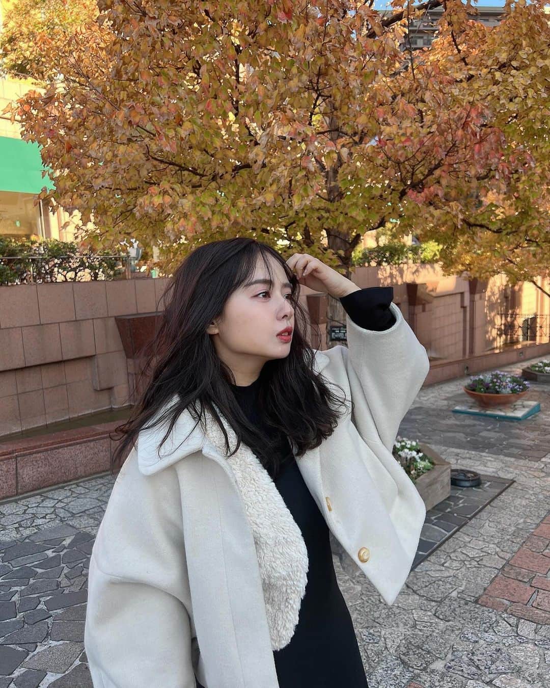 山田菜々さんのインスタグラム写真 - (山田菜々Instagram)「意図しないおでこ全開ガーデンプレイス🪴どうっ」12月9日 21時03分 - tannana.yamada