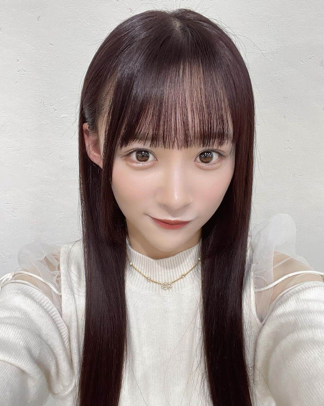 音嶋莉沙さんのインスタグラム写真 - (音嶋莉沙Instagram)「毛先が傷んできてたのでトリートメントしていただいたよ✨ カラーも安定に紫系のカラーに🍇♡」12月9日 21時00分 - otoshima_risa