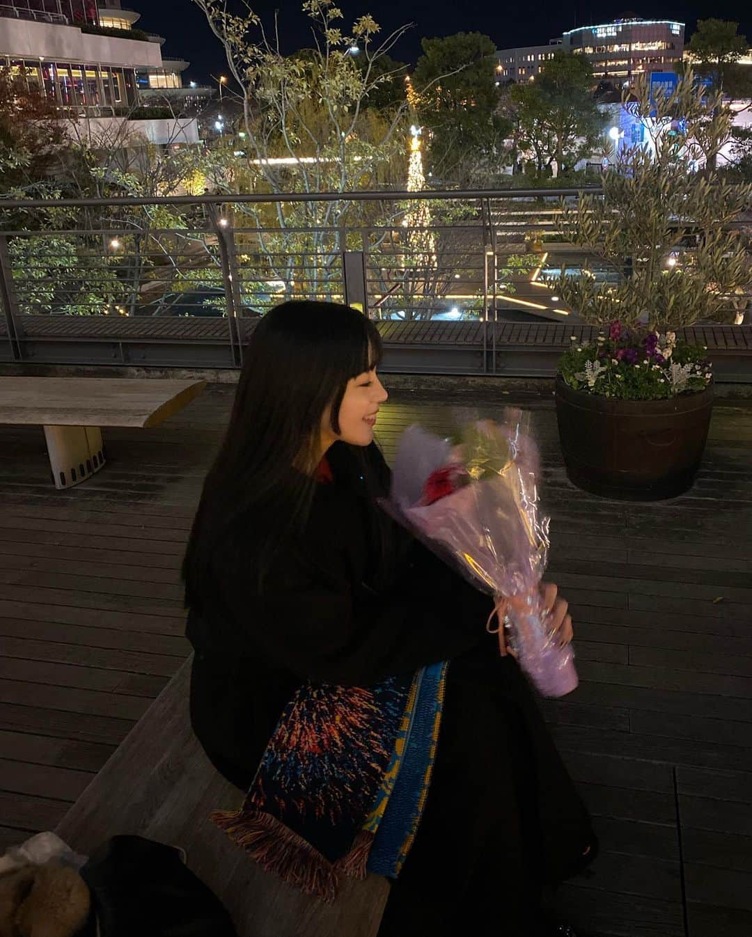 こたさんのインスタグラム写真 - (こたInstagram)「3年前何となく入ったお店で3年越しに同じ席で食べに行ってきた✌️ 4年目もいっぱい喧嘩しよか〜」12月9日 21時11分 - koji._.ron01