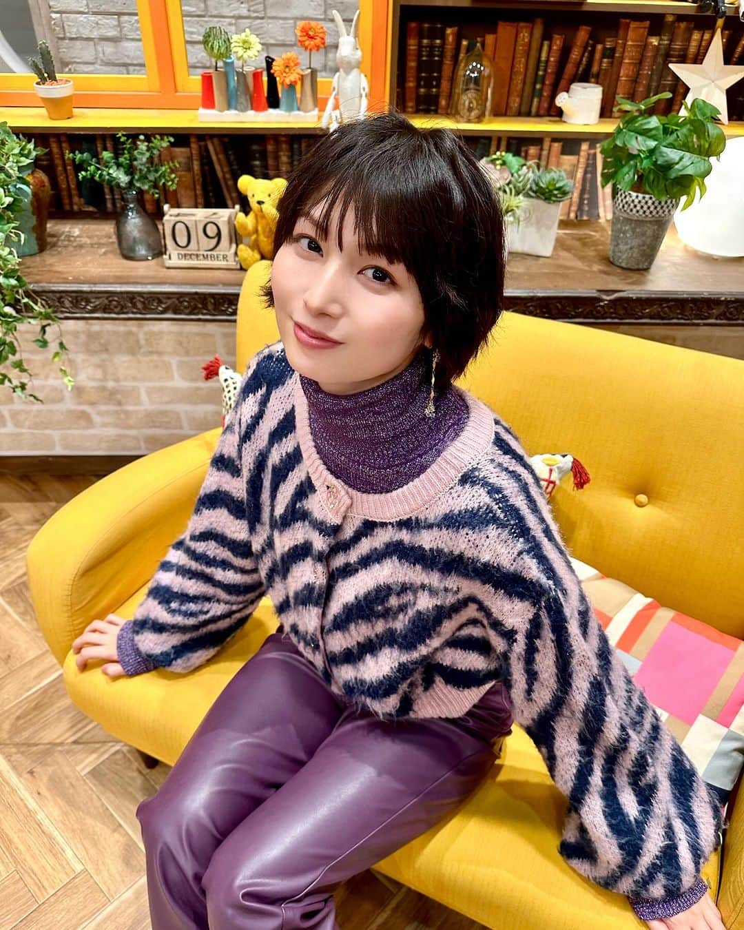 大島璃乃さんのインスタグラム写真 - (大島璃乃Instagram)「王様のブランチ 👑💗 オフショット~💫💫💫  ひさびさのブランチパーク楽しかった~😆 TikTokダンス緊張したなあ🫨💕  #王様のブランチ #リポーター  #ブランチパーク #フェルマーの料理 #コラボ #カレー  #エンタメ #お出かけ #情報 #tiktok #tiktokdance #ダンス  #大島璃乃」12月9日 21時10分 - oisland_rino25