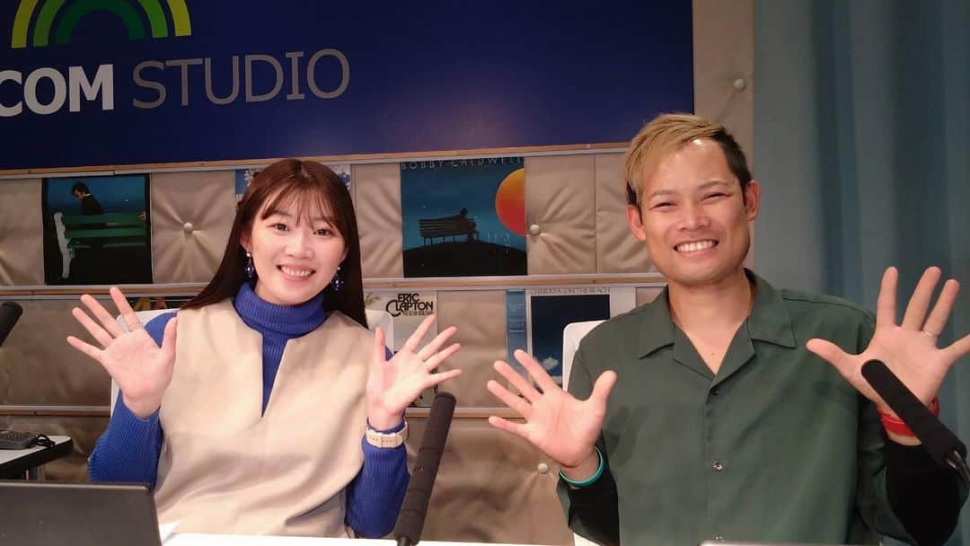 田名部生来のインスタグラム：「📻  たこみんFM代表取り締まられ役 なるみんご出演！！！ いらっしゃーい！！！  田名部の冠ラジオであります たなサタとたなたこが コラボした記念すべき日  @tacominfm 宛てに に"多古米王子の多古米" とメッセージいただきますと 抽選で1名様に 多古米をプレゼント🌾 インスタとXでやっております。  美味しくて大好きな多古米を みなさんにも味わっていただきたい！ 奮ってご応募くださいね🙆‍♀️  ついつい気が抜けて やってしまってるんですね アシヒラキーでショック笑」