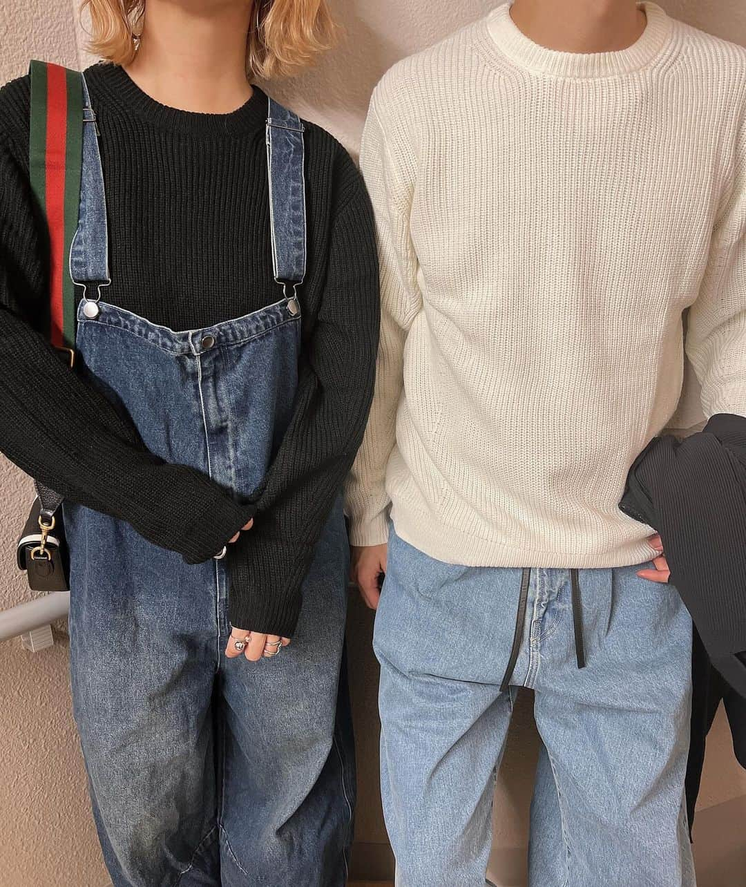 natsupoo0315さんのインスタグラム写真 - (natsupoo0315Instagram)「@sonnylabel のユニセックスで着れる ウォッシャブルウール混ニット🧶 去年ニットカテゴリーでトップセラーの大人気アイテム♡ 薄手だからこんなかんじにサロペやジャケットの インナーに着ても全然もたつかない😘 うれしい6色カラー展開だよ👏  knit #sonnylabel  salopette #antiqua vest #classicalelf boots #ugg  knit #sonnylabel  jk.denim #stein sneaker #mizuno  #PR #サニーレーベル  #sonnylabel_men #夫婦コーデ #リンクコーデ #大人カジュアル #おじさんとおばさん」12月9日 22時03分 - natsupoo