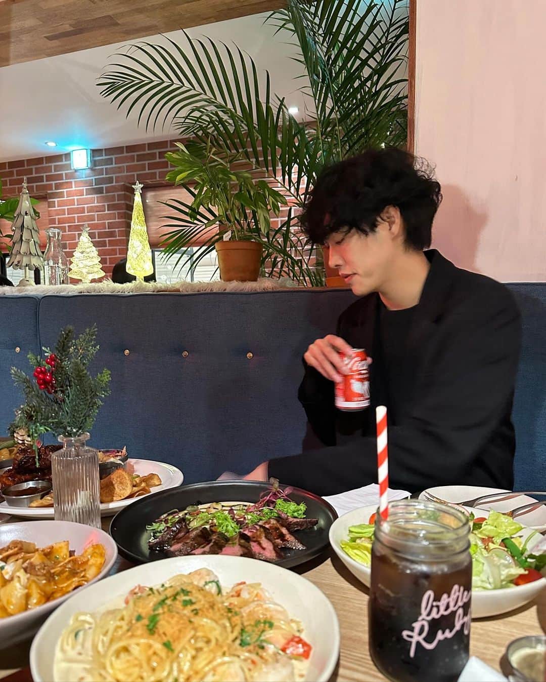 寺田拓哉さんのインスタグラム写真 - (寺田拓哉Instagram)「#🎄 오랜만에 이불 밖 나들이 압구정 나오니もうすぐ크리스마스다」12月9日 21時56分 - taku_march