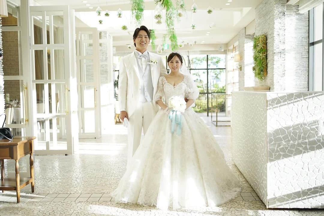 石川柊太のインスタグラム：「結婚式あげさせていただきました。  沢山の祝福に感謝して、気持ち新たに頑張ります。」