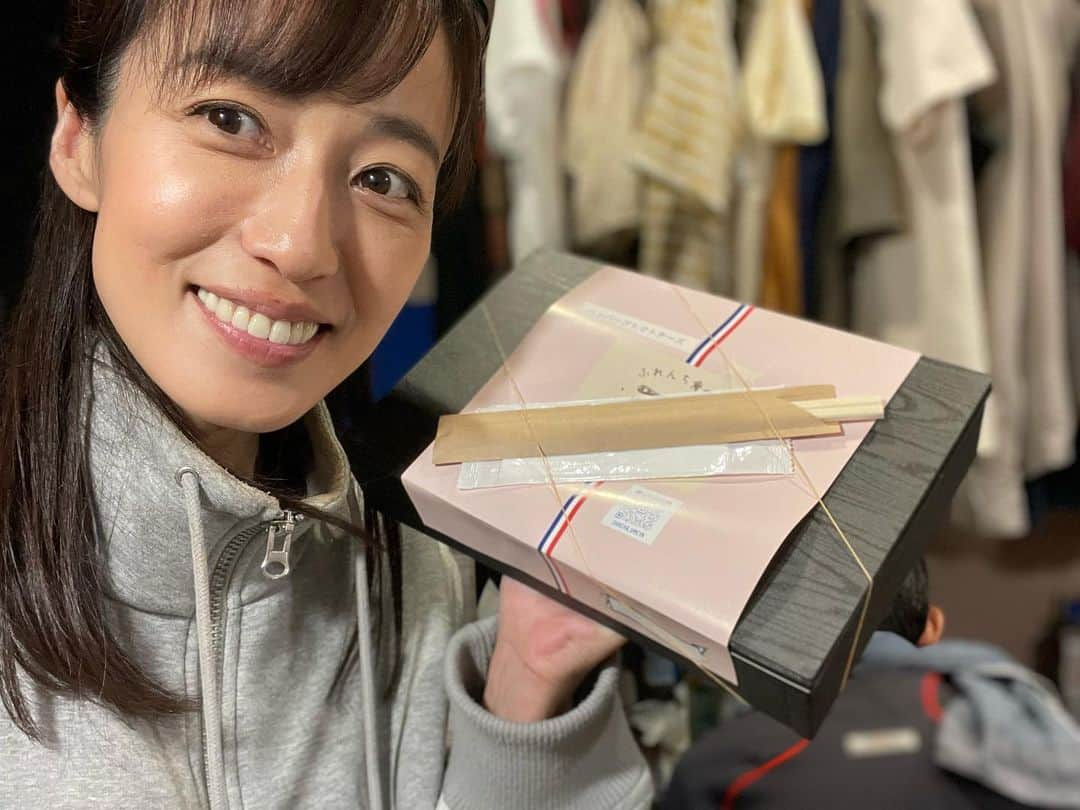 及川奈央さんのインスタグラム写真 - (及川奈央Instagram)「#トコトンいじはり 9日目へ御来場くださった皆様、ありがとうございました！  残り1回千穐楽を残すのみとなりました。  最後まで涼子として大黒湯に居られる時間を噛み締めます。 お客様に心温まっていただけますように。  明日10日(日)下北沢小劇場B1にて 御来場を心よりお待ちしております❁*.ﾟ」12月9日 22時23分 - naooikawa