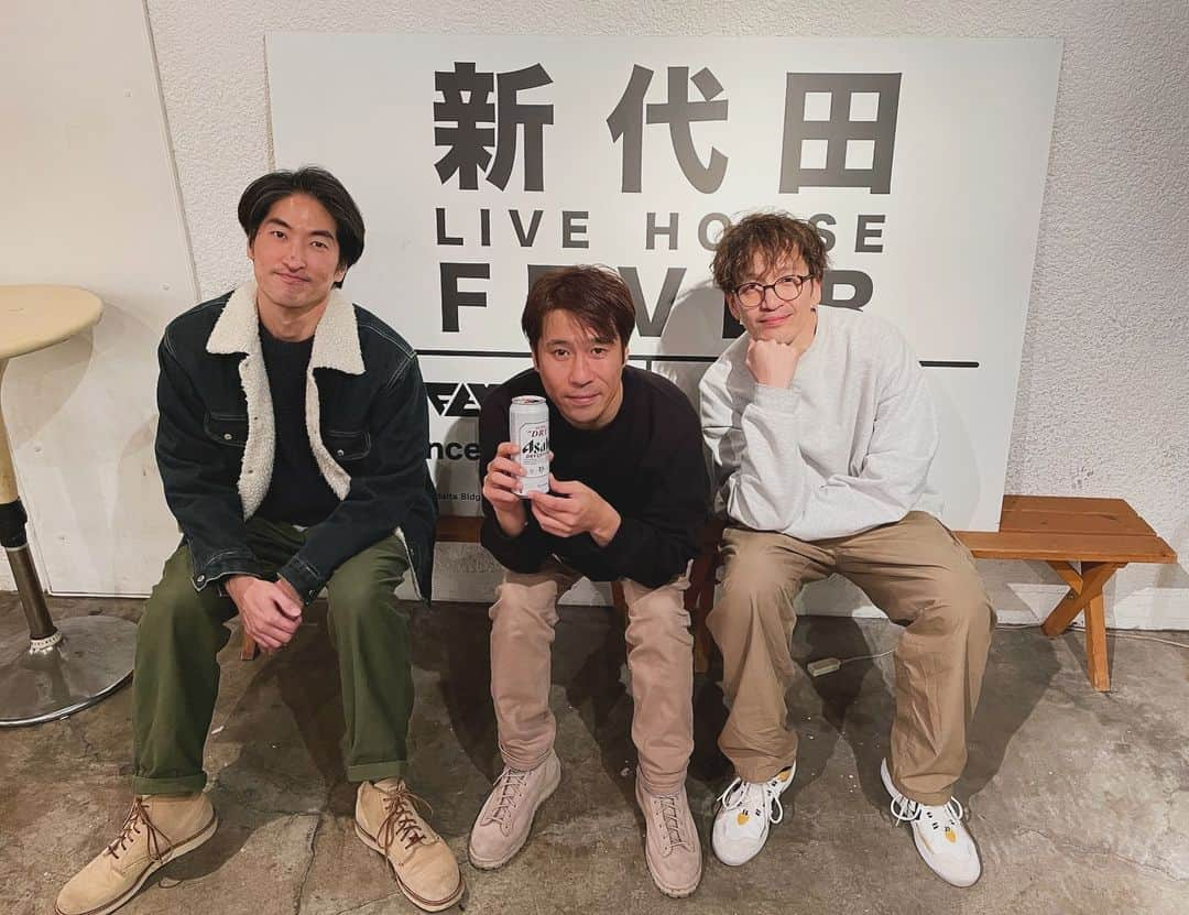 渡邊忍さんのインスタグラム写真 - (渡邊忍Instagram)「ASPARAGUS ONEMAN SHOW ‎“Green or White” in ‎新代田FEVER みんなのおかげでとっても楽しい 東京サタデーナイトになりました🗼🔥 ありがとうね🤪🤲💫 そして来週のサタデーナイトは 横浜F.A.Dで待ってるよ🐉🔥」12月9日 23時04分 - watanabeshinobu