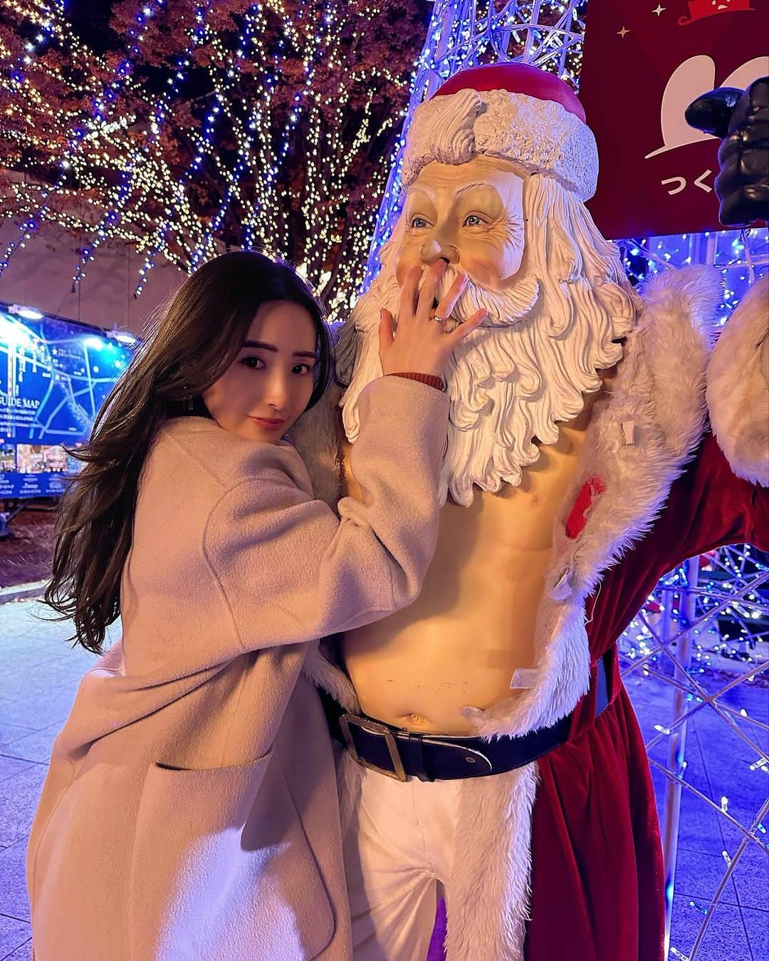 齊藤家澄さんのインスタグラム写真 - (齊藤家澄Instagram)「#xmasmarket  #xmas  #illumination  #santa  #🎅 #🧑‍🎄  #🎅🏻  #🦌  #クリスマスマーケット福岡」12月10日 0時28分 - kanchi_w