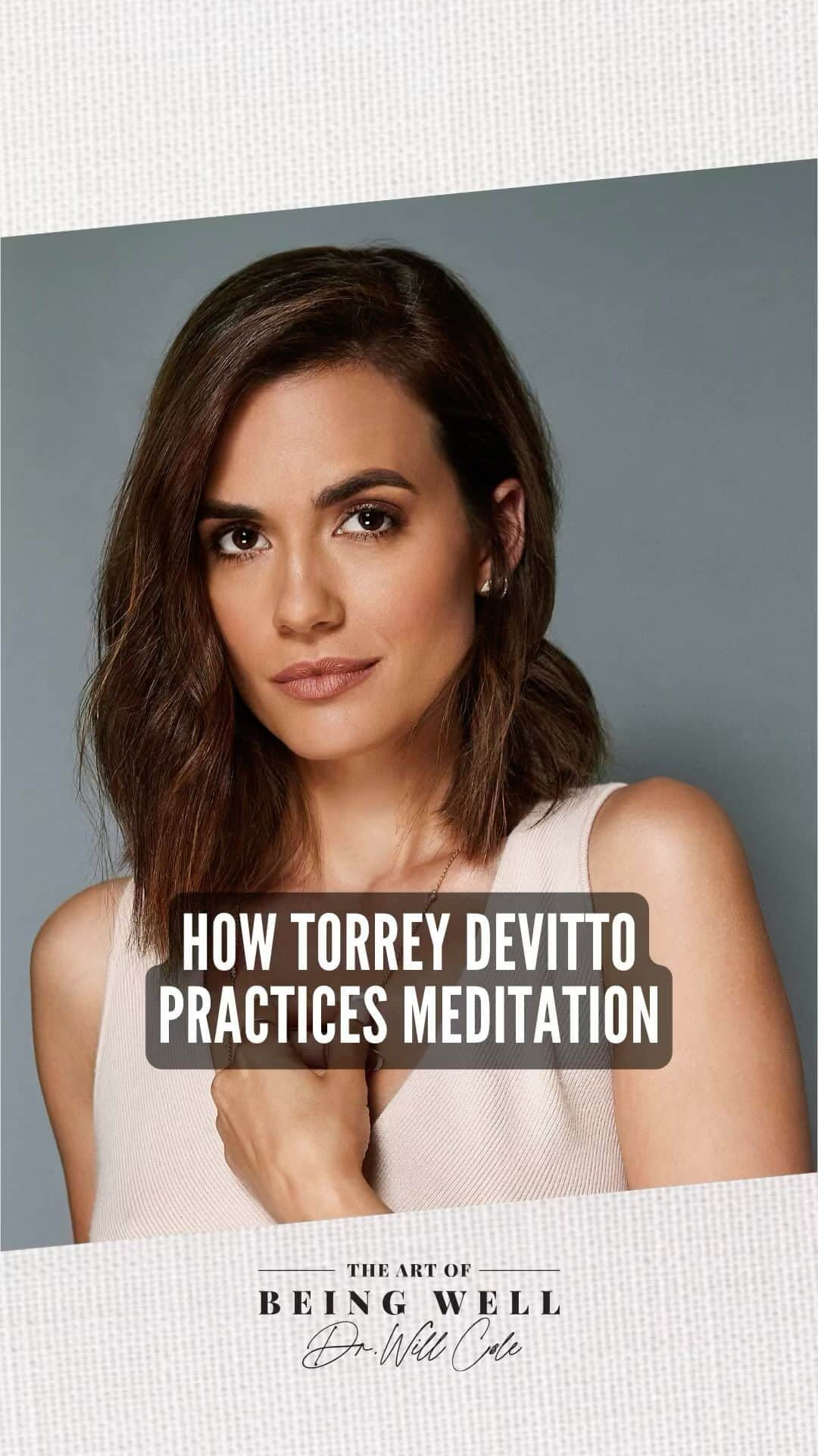 トーレイ・デヴィートのインスタグラム：「@torreydevitto Joins @drwillcole On The Art of Being Well Podcast To Talk About The Unconventional Mind-Body Practices That Can Help You Live A Longer, Healthier, Happier Life    Listen to the full conversation wherever you listen to podcasts.                           #ArtofBeingWell #GutFeelings #wellness #selfcare #selfhealers #selfhealing」