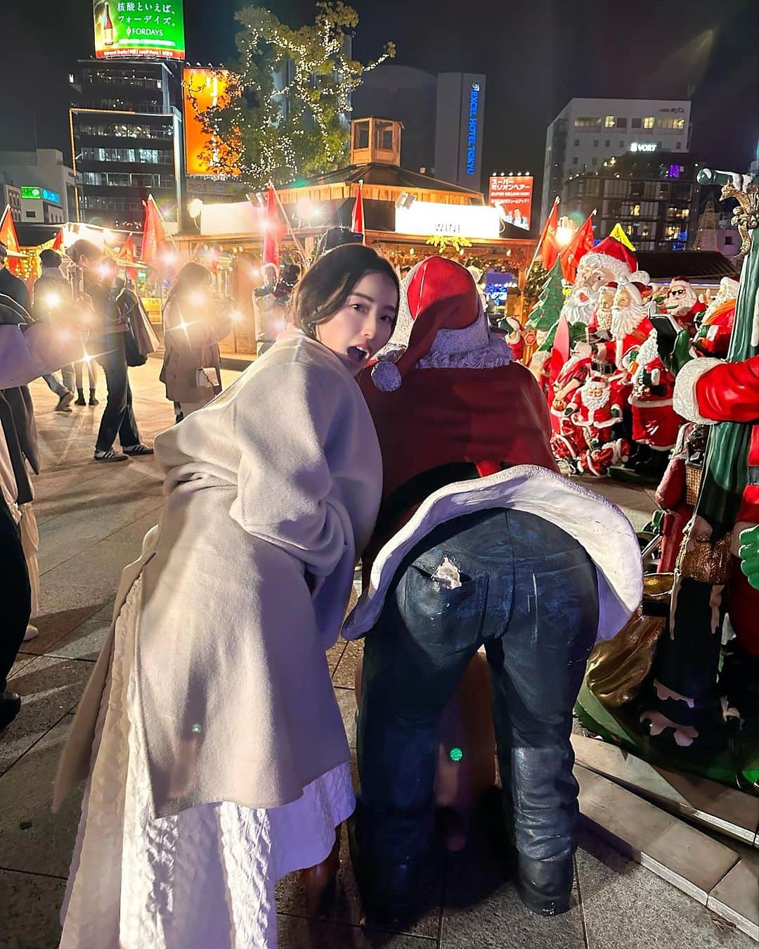 齊藤家澄さんのインスタグラム写真 - (齊藤家澄Instagram)「#🎅🧑‍🎄🎅🏻  #最後サンタ多すぎて横でーす！笑🤣  #全員集合  #クリスマスマーケット  #さんたばえ📸  #世界がみんなサンタ🌎‎🫰🏻💕  #⚯˶率高😆」12月10日 0時35分 - kanchi_w