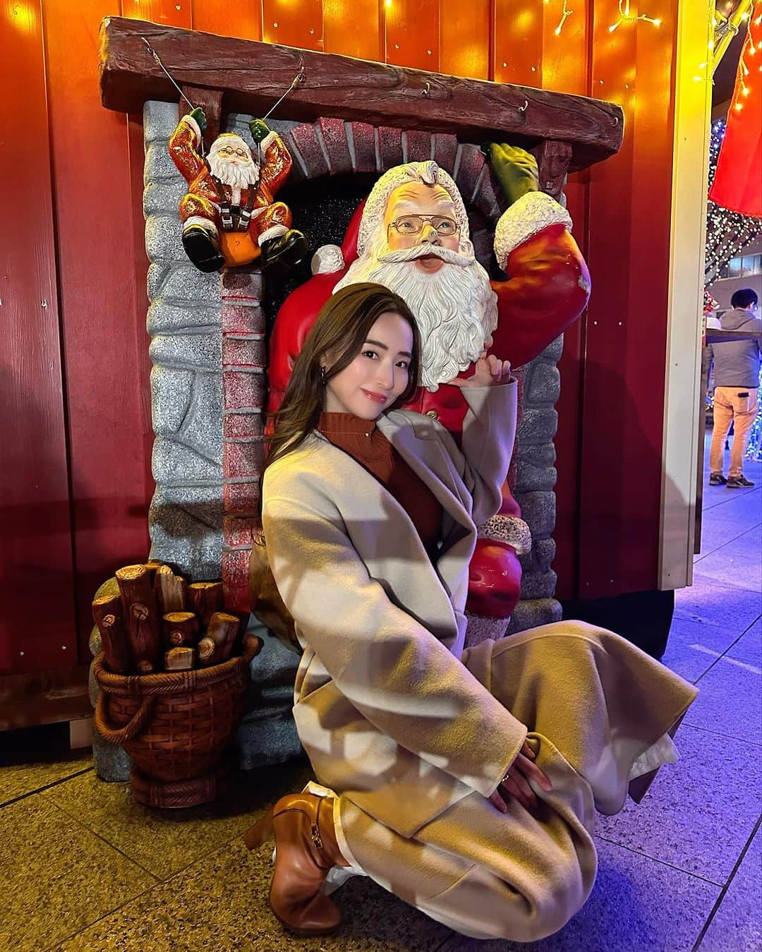 齊藤家澄さんのインスタグラム写真 - (齊藤家澄Instagram)「#🎅🧑‍🎄🎅🏻  #最後サンタ多すぎて横でーす！笑🤣  #全員集合  #クリスマスマーケット  #さんたばえ📸  #世界がみんなサンタ🌎‎🫰🏻💕  #⚯˶率高😆」12月10日 0時35分 - kanchi_w
