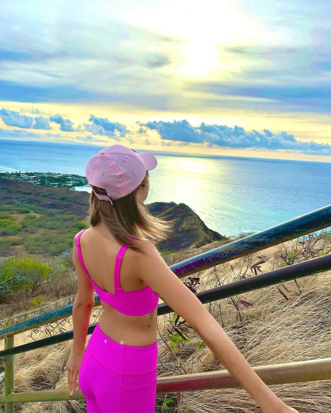 marinさんのインスタグラム写真 - (marinInstagram)「Diamond Head💎⛰️🇺🇸 Power spot☄️🪐✨ #hawaii #honolulu #daiamondhead #beautiful」12月10日 10時16分 - maririn__78