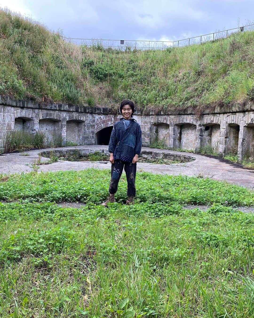 村山輝星のインスタグラム：「📣 いよいよ本日です！！  今年の8月に放送された NHK特集ドラマ「軍港の子〜よこすかクリーニング1946〜」  本日、12月10日(日)総合 午後4:15から再放送です📺✨️  お見逃しなく！！！  #村山輝星 #劇団東俳 #Tプロジェクト #軍港の子よこすかクリーニング1946 #軍港の子」