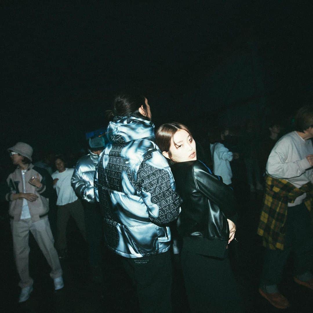 ジョルジオアルマーニのインスタグラム：「At @rainbowdiscoclub vibing to @dee.diggs sounds with @hina_yshr @claude0417@lethe_shota @kurtcojain @yunaaay1030   Photo @tgwman @ryutoyoshida」