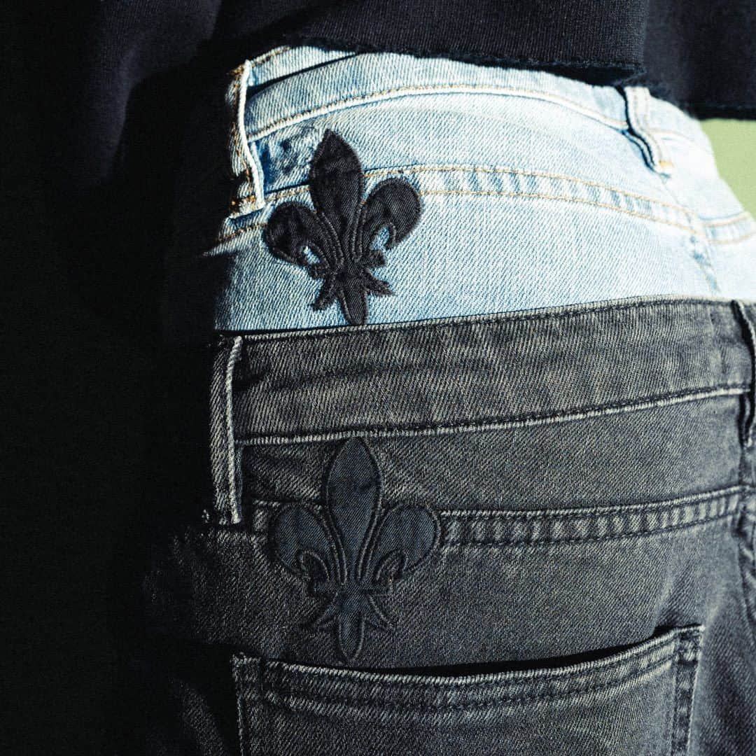 イレブンパリさんのインスタグラム写真 - (イレブンパリInstagram)「DOUBLE BELEO 🖤💙  #beleo #jeans #newpost #streetstyle #streetwear #fashion #elevenparis #elevenparisofficial #pants」12月10日 3時05分 - elevenparisofficial