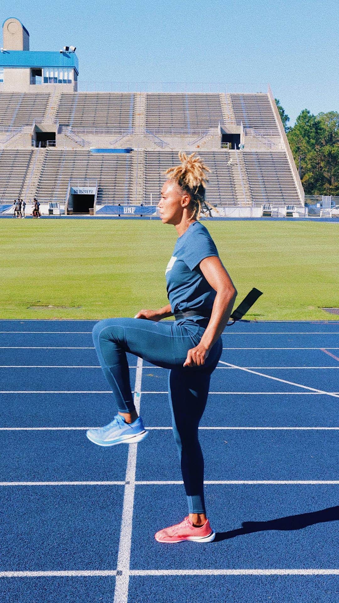 Shania COLLINSのインスタグラム：「Practice makes.. Paris 🇫🇷💪🏽  Another good week of training in the books 🔥   📸: @andreadiscus」