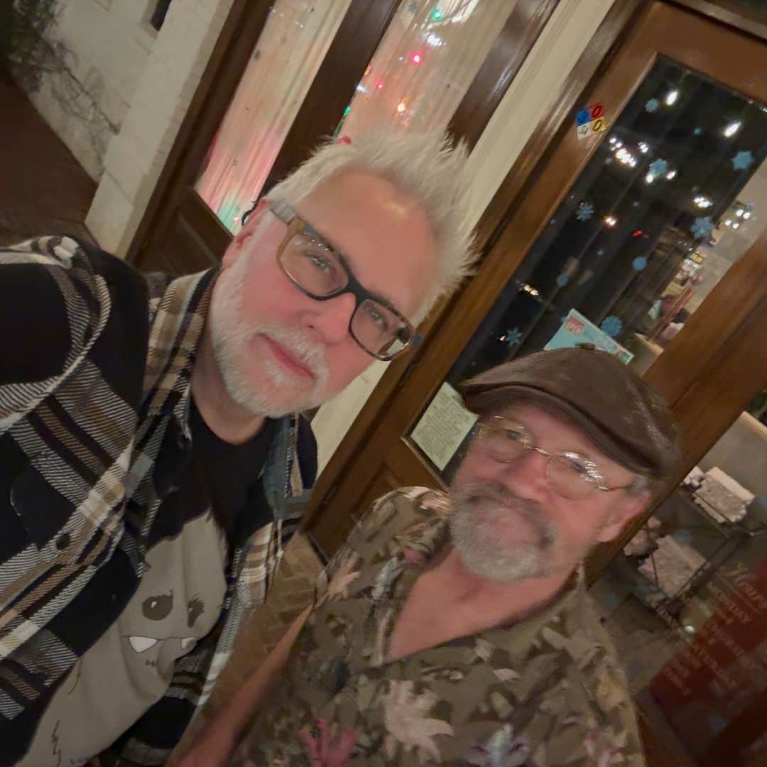ジェームズ・ガンのインスタグラム：「Dinner with this dude tonight. So happy to have had him as a collaborator on more projects than any other human. Thanks to @bistrohilary for the delicious meal! (Also - this message is for our mutual pal @ripfighter, so the rest of you can ignore - we had a long discussion about Renegade Force tonight!) Oh, one more thing, @michael_rooker - you were blurry in all the photos. Believe it or not this was the least blurry one. Sorry.」