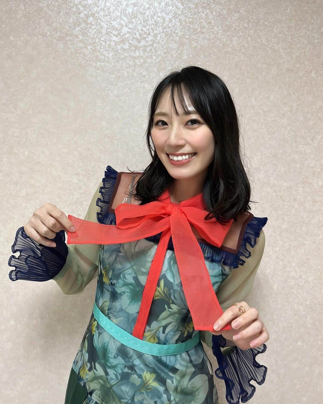 松井咲子さんのインスタグラム写真 - (松井咲子Instagram)「生誕イベントありがとうございました！  ただただわたしのやりたいことを温かく見守ってくれるやさしいせかいでした。 急遽おめでとうを言いに駆けつけてくれたお久しぶりのファンの方も多くて、、とっても嬉しかったです！ 初めて会いに来てくれた皆様もありがとうございました♡  今日は大阪！！みさきこライブ２公演！！ たのしむぞ〜〜〜〜！！！  #dress #adelly」12月10日 7時29分 - sakiko___official