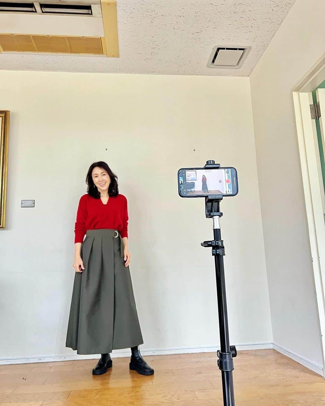 藤田陽子さんのインスタグラム写真 - (藤田陽子Instagram)「YouTube、一時は頑張っていたのだけど、ずっとできてません…  そろそろ新しいのが見たいですって、数人からリクエスト頂いたの に、全然できなくてごめんなさい…  来年は、色々前もって計画しなくちゃ…  @yoko.fujita.official  @define_beauty_japan   #youtube #youtuber #ユーチューブ #ユーチューブ始めました #忙しい #アラフィフ #アラフィフ女子 #アラフィフファッション #アラフィフライフ」12月10日 7時46分 - yoko.fujita.official